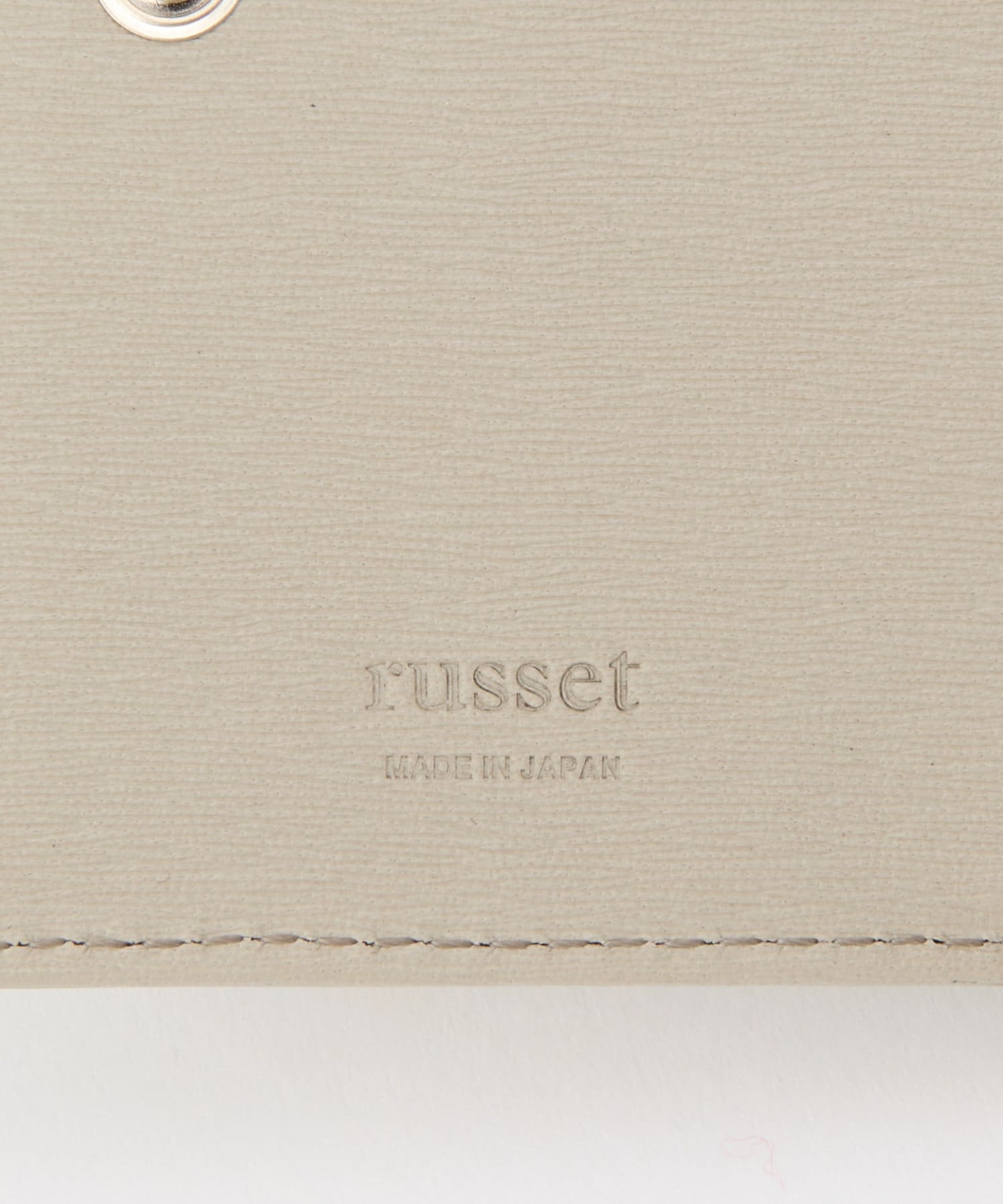 *4 - 6 weeks* (419) Russet [Water grain leather] Monogram plate half wallet