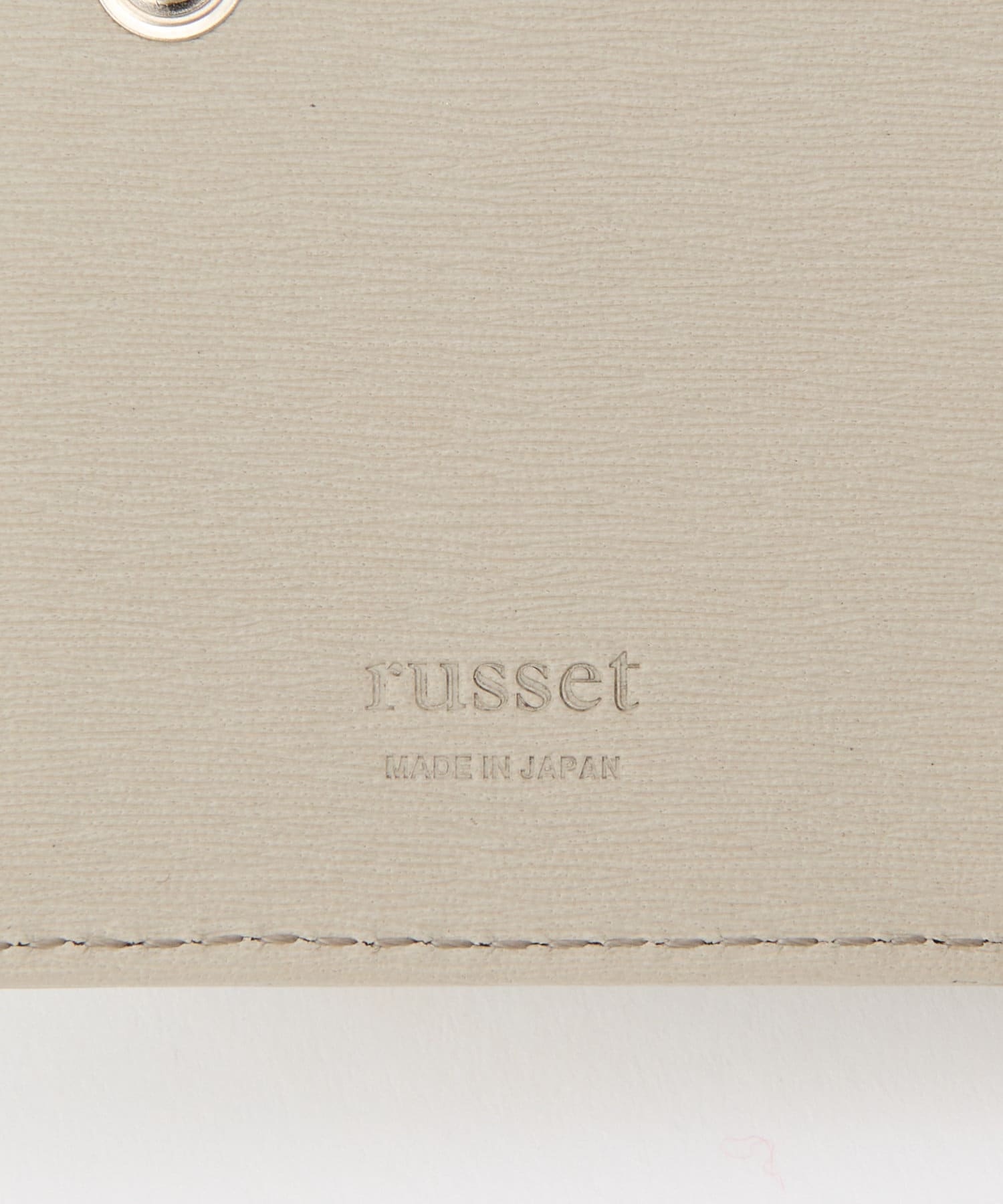 *4 - 6 weeks* (419) Russet [Water grain leather] Monogram plate half wallet