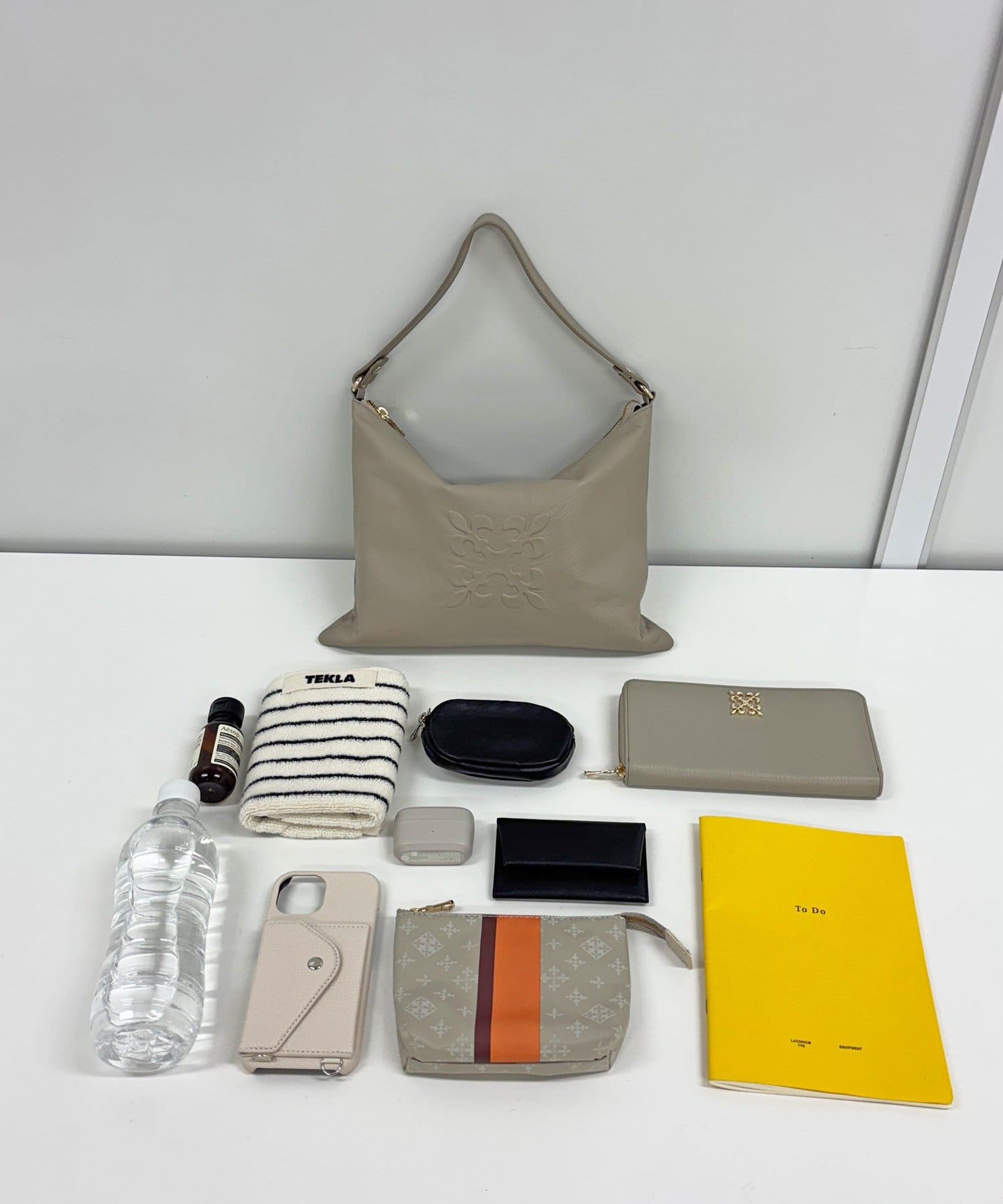 *4 - 6 Weeks* (18309) Russet Soft Leather Shoulder Bag