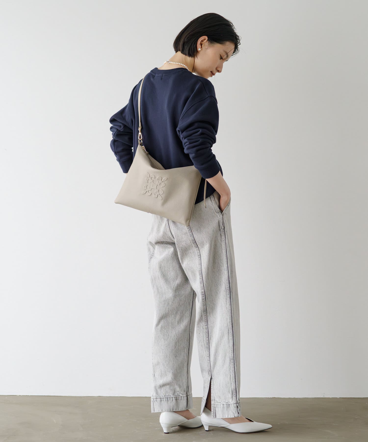 *4 - 6 Weeks* (18309) Russet Soft Leather Shoulder Bag