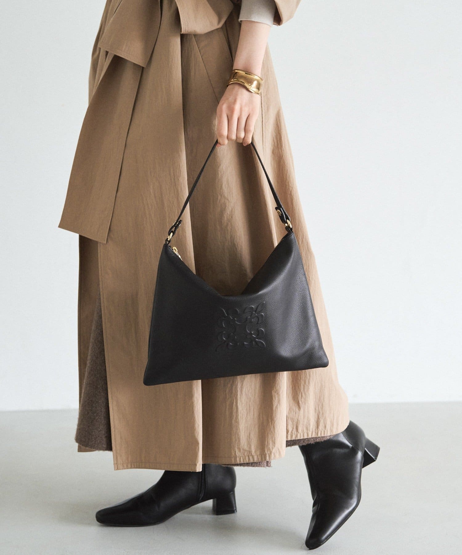 *4 - 6 Weeks* (18309) Russet Soft Leather Shoulder Bag