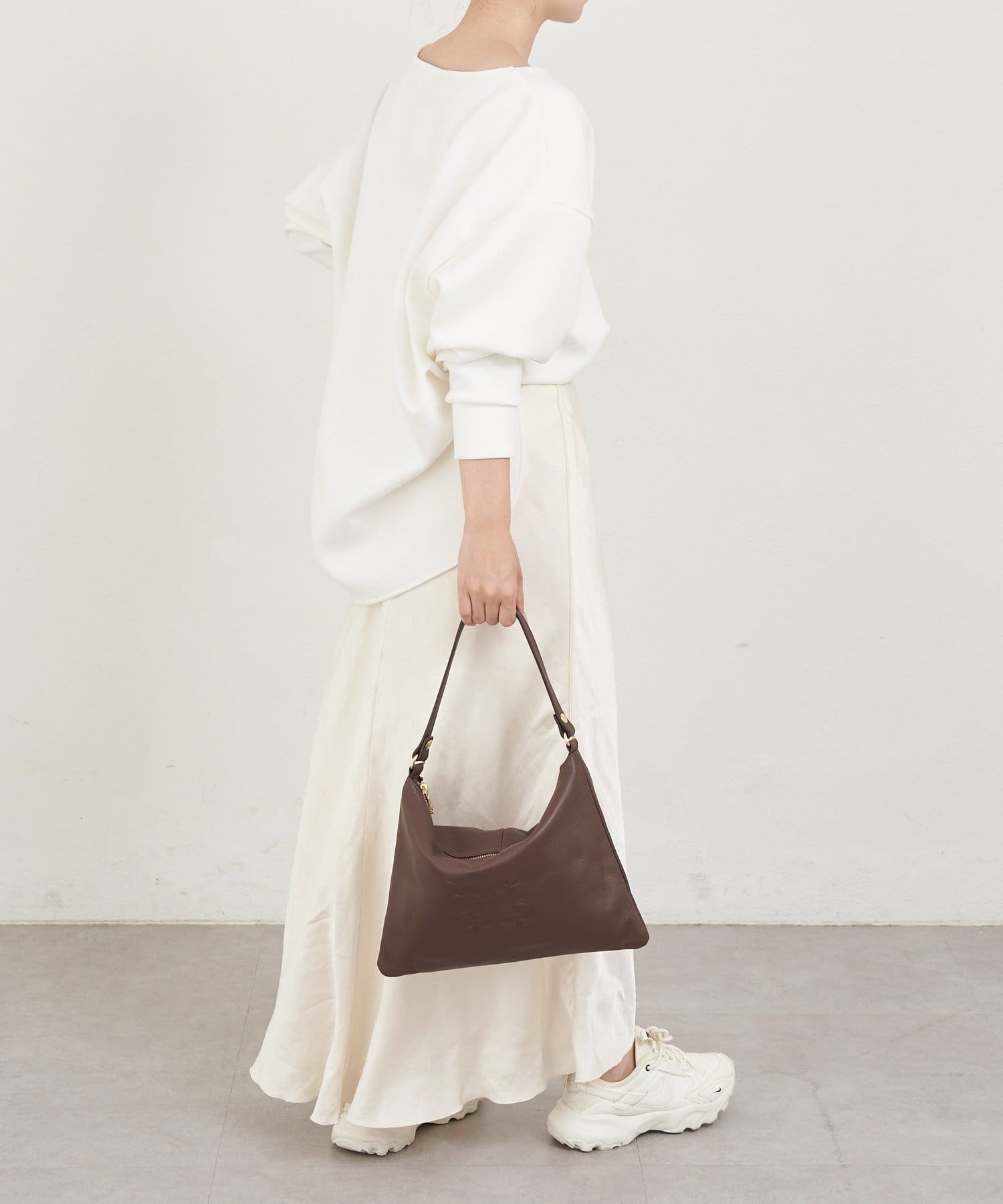 *4 - 6 Weeks* (18309) Russet Soft Leather Shoulder Bag