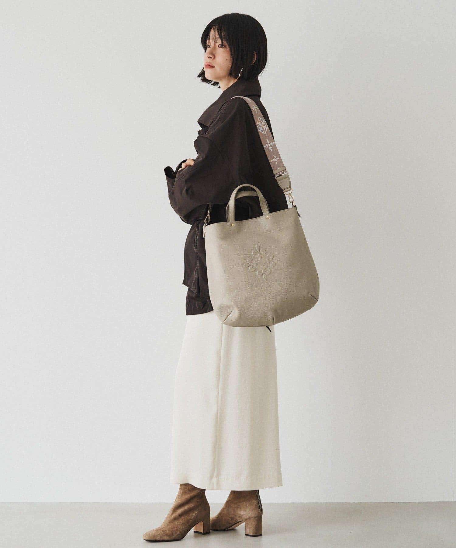 *4 - 6 Weeks*(62739) Leather 2-way Tote Bag (Embossed Monogram)