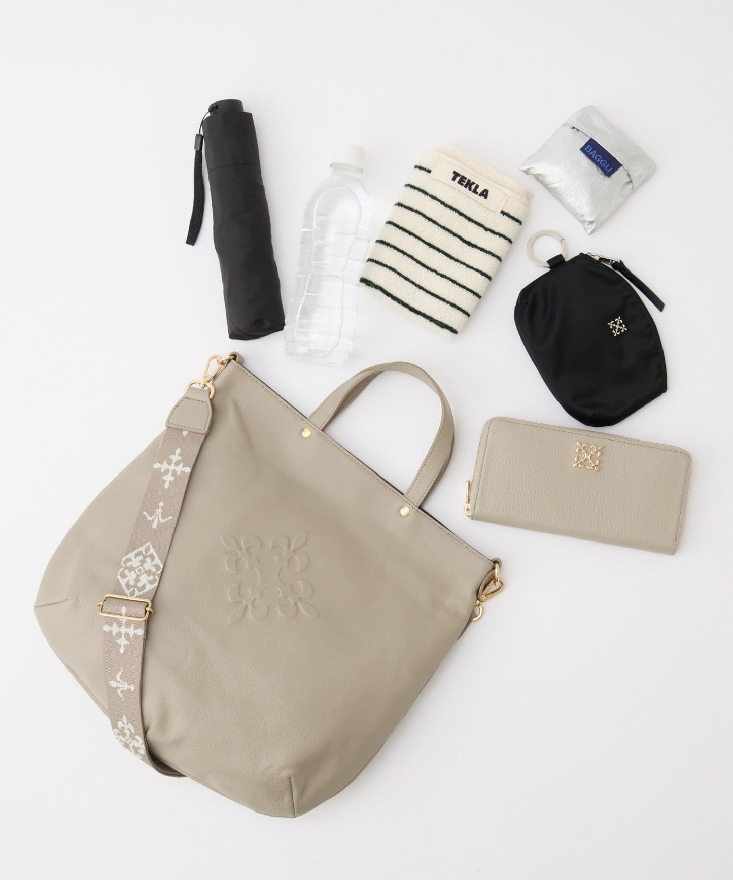 *4 - 6 Weeks*(62739) Leather 2-way Tote Bag (Embossed Monogram)