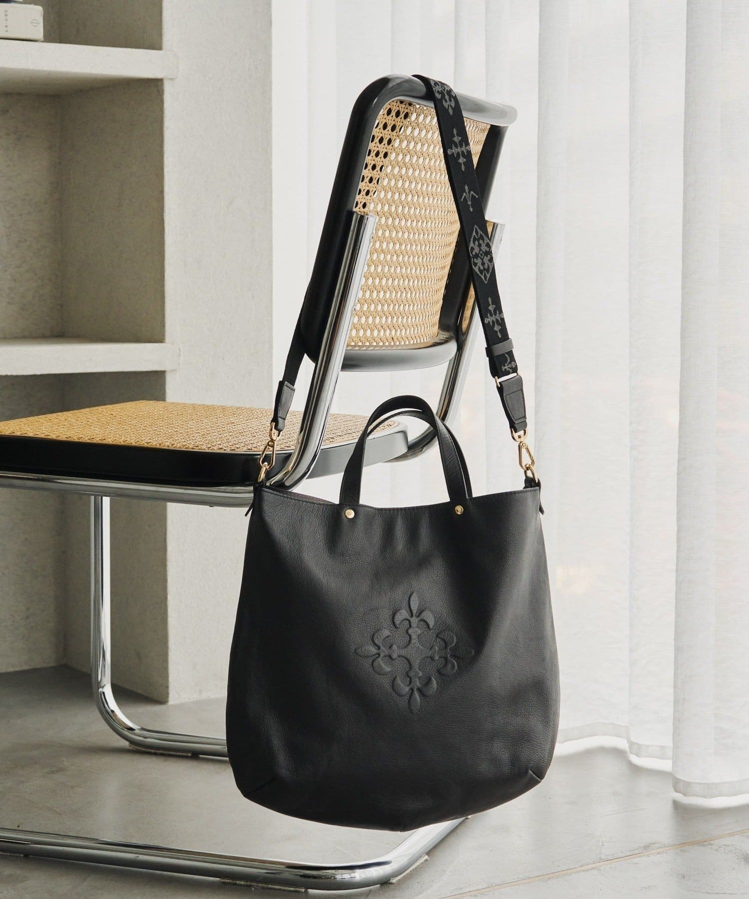 *4 - 6 Weeks*(62739) Leather 2-way Tote Bag (Embossed Monogram)