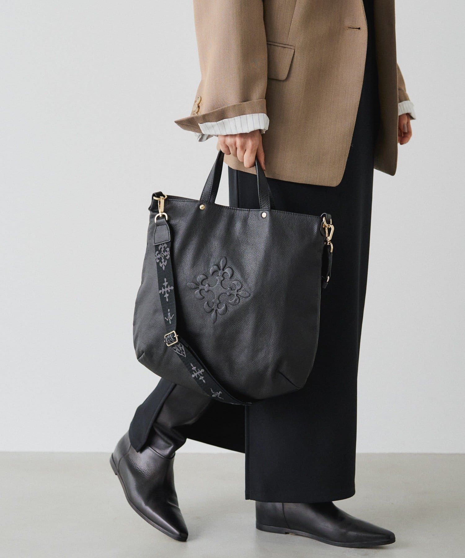 *4 - 6 Weeks*(62739) Leather 2-way Tote Bag (Embossed Monogram)