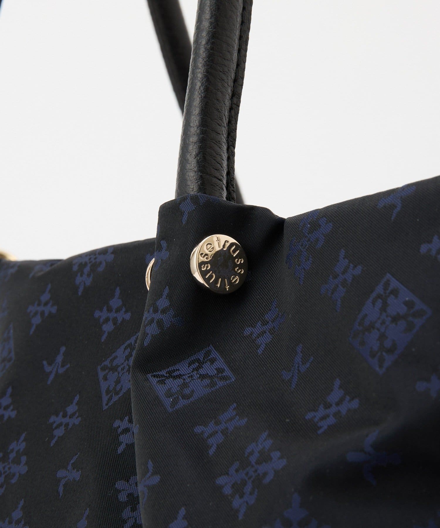 *4 - 6 Weeks* (83055) Russet Three-Layer 2-way Tote Bag M