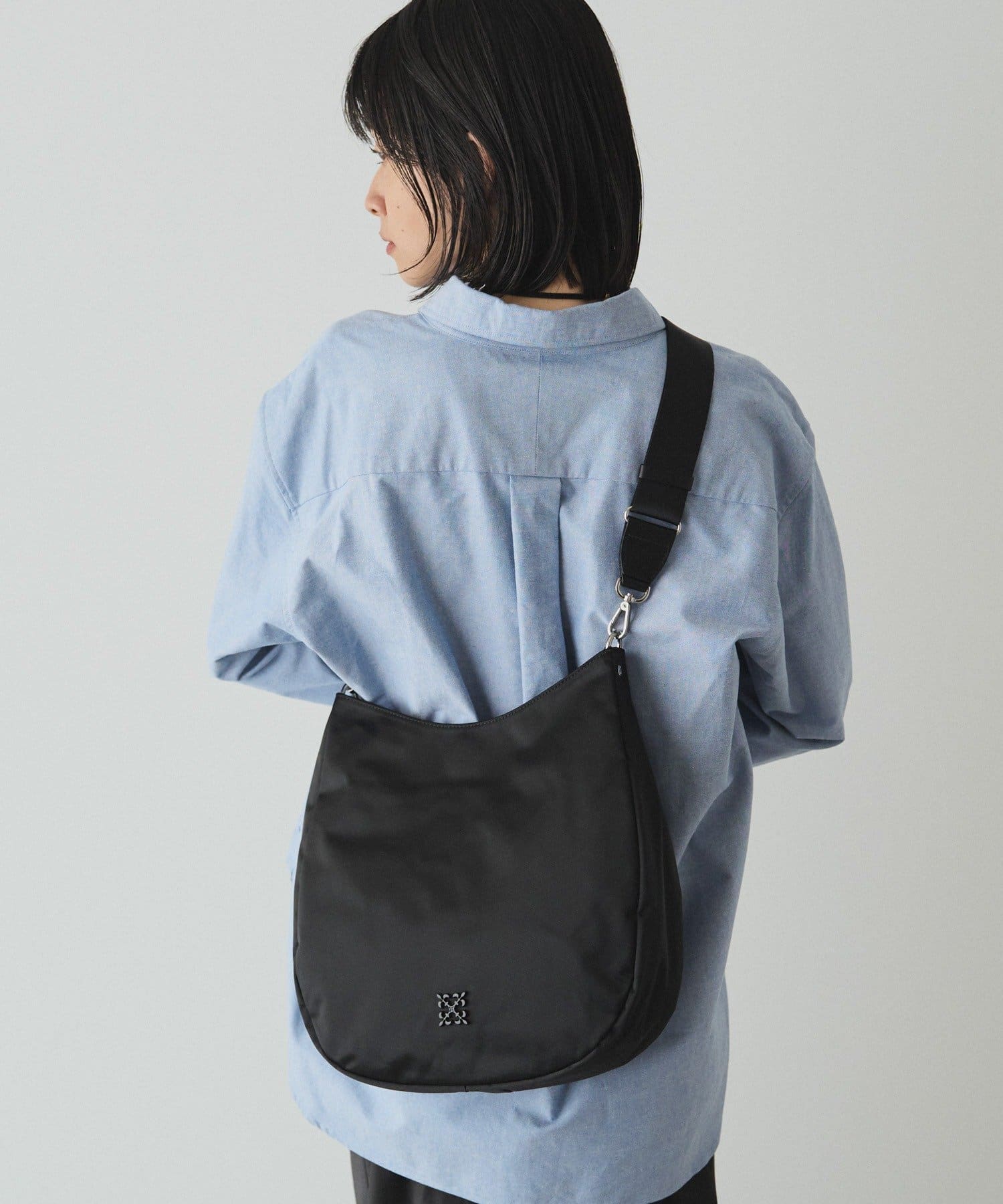 (90988)Clouds Nylon Vertical 2-Way Shoulder Bag 