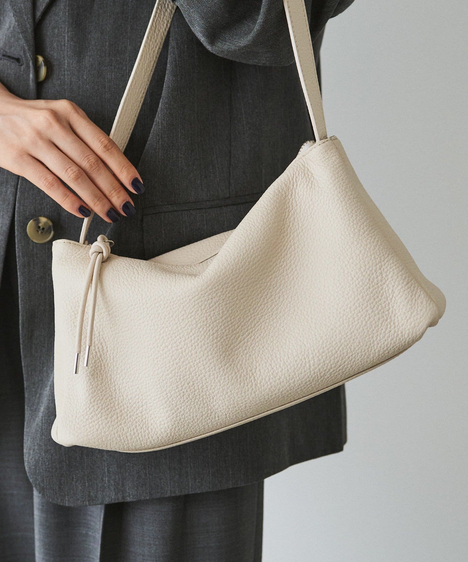 *4-6 Weeks* (4914) Leather 2-Way Shoulder Bag