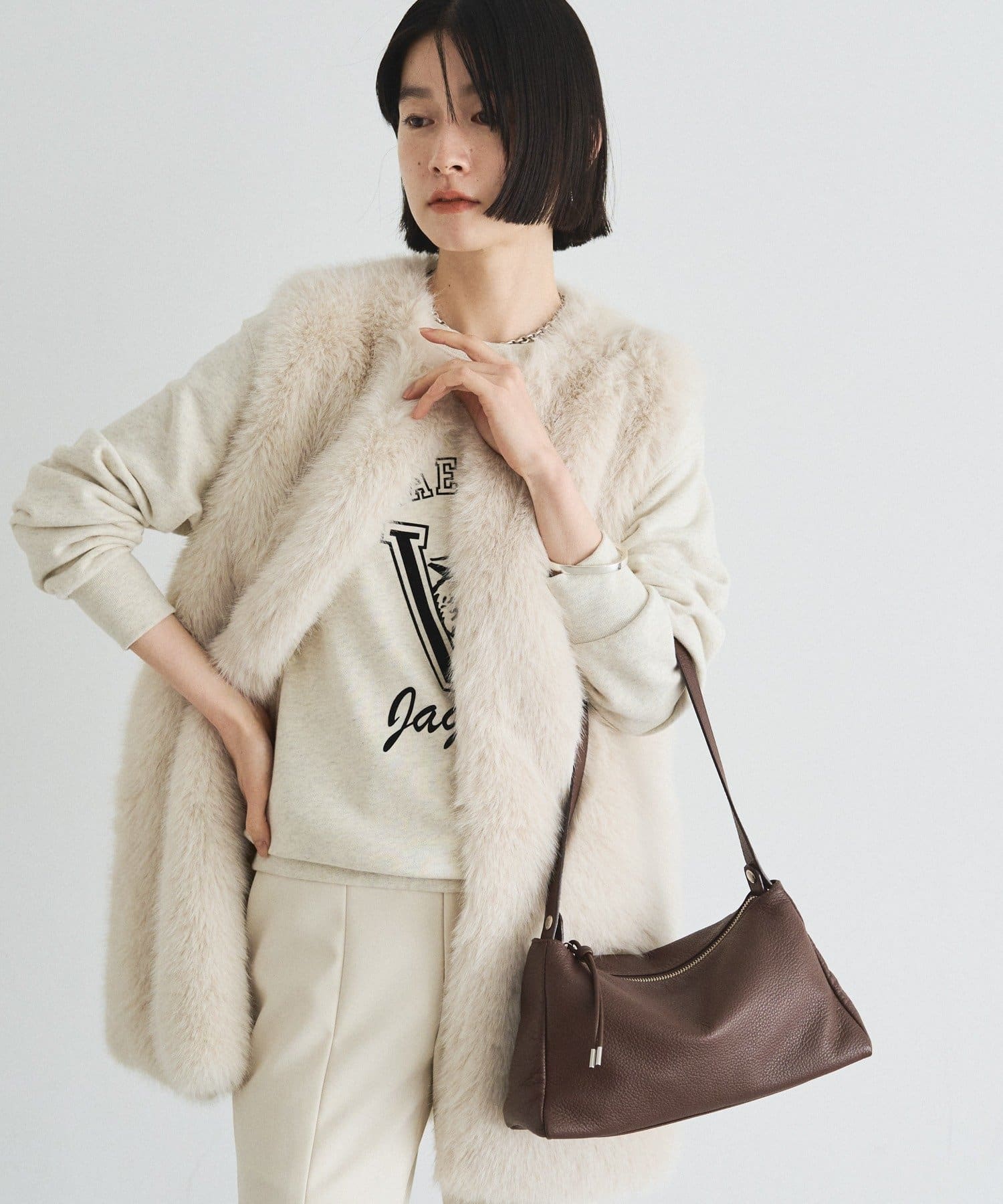 *4-6 Weeks* (4914) Leather 2-Way Shoulder Bag