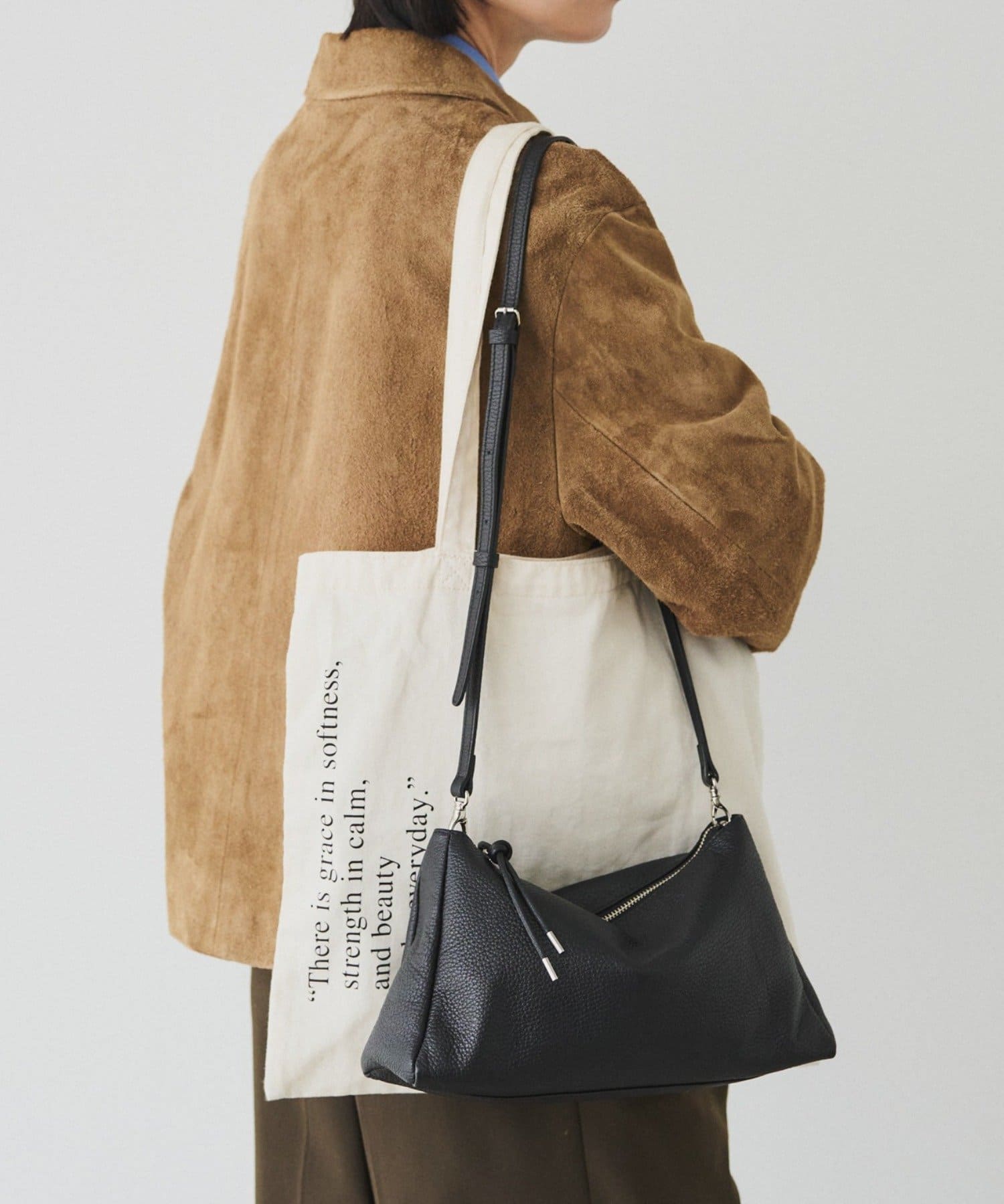 *4-6 Weeks* (4914) Leather 2-Way Shoulder Bag