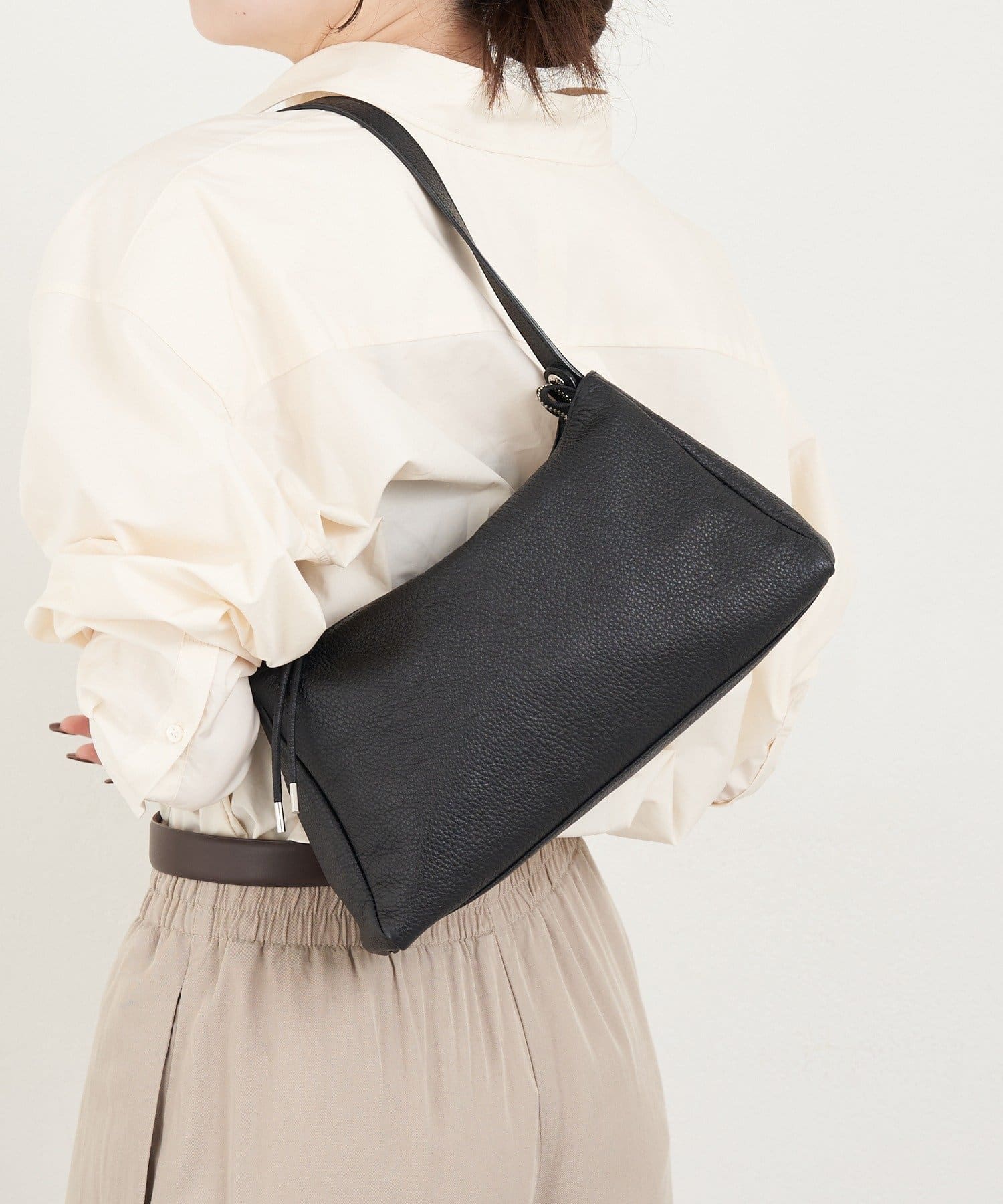 *4-6 Weeks* (4914) Leather 2-Way Shoulder Bag