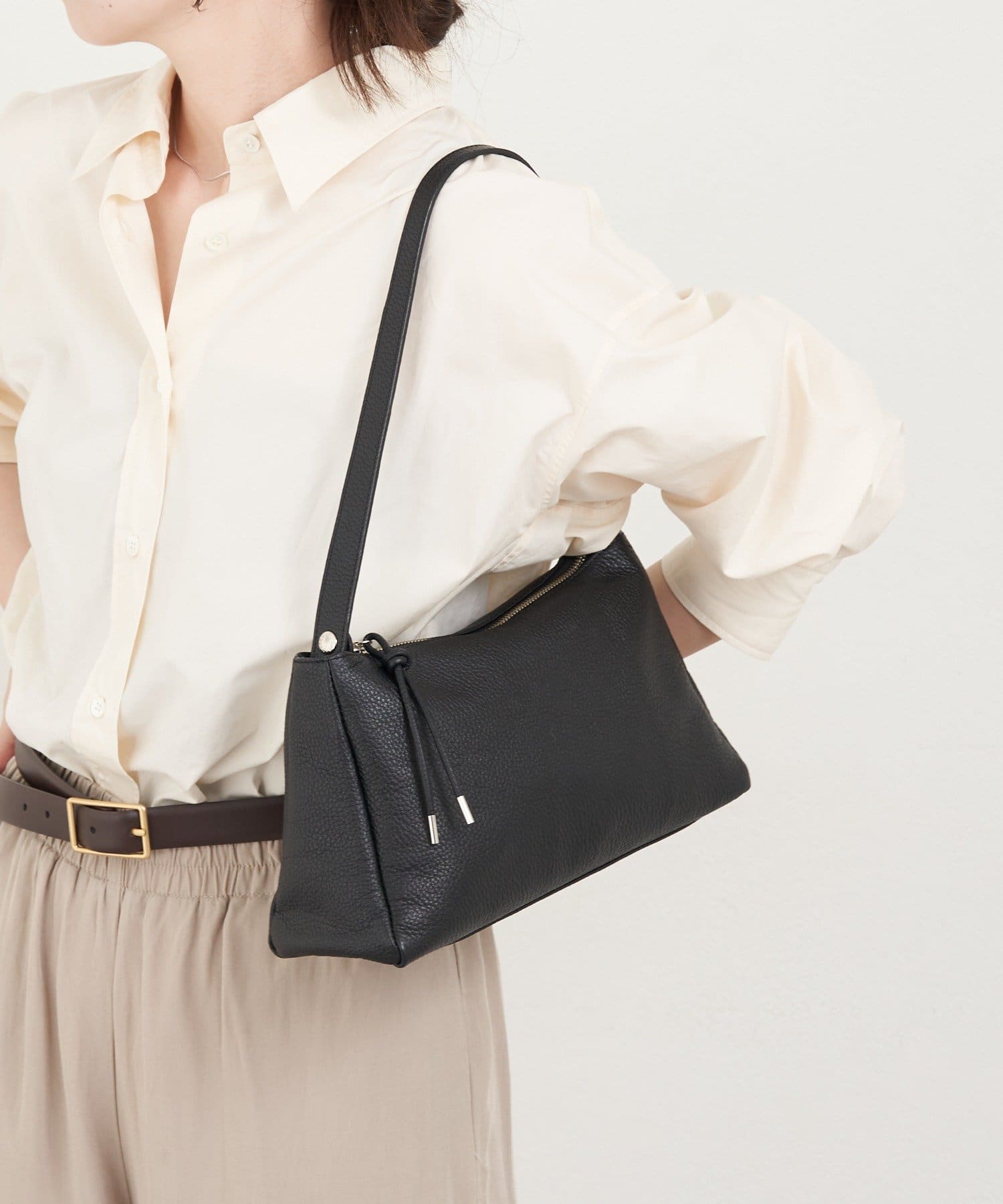 *4-6 Weeks* (4914) Leather 2-Way Shoulder Bag