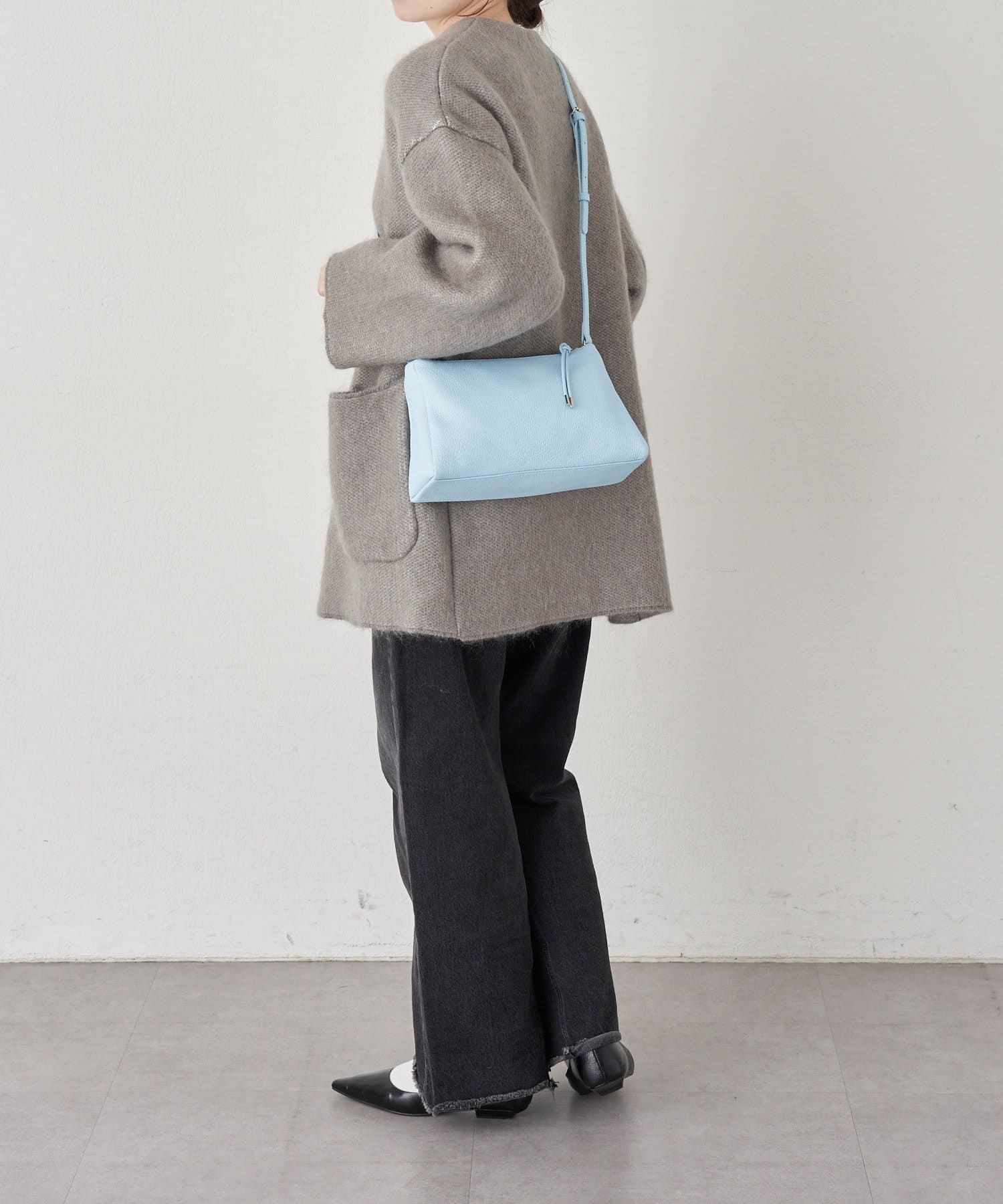 *4-6 Weeks* (4914) Leather 2-Way Shoulder Bag