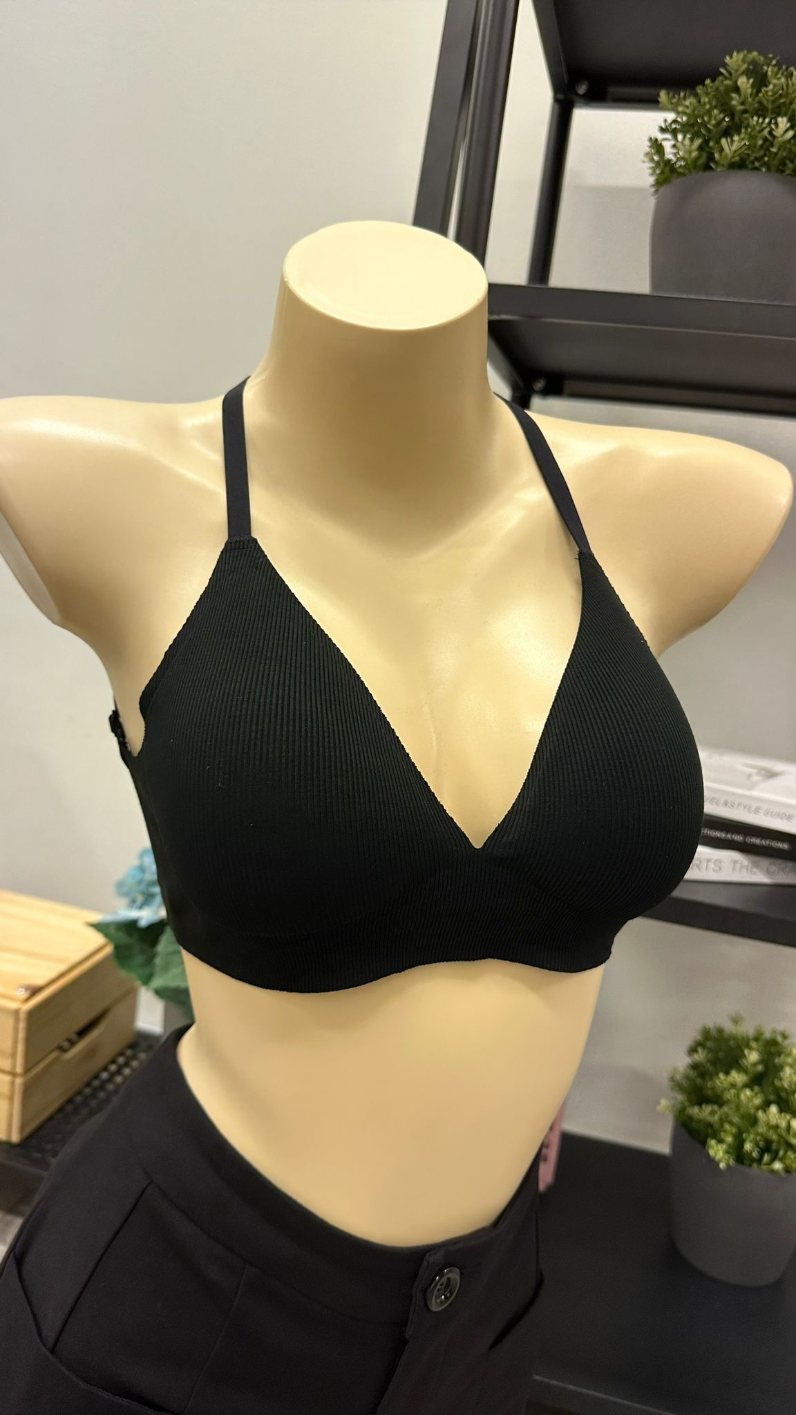 (D1)Bra