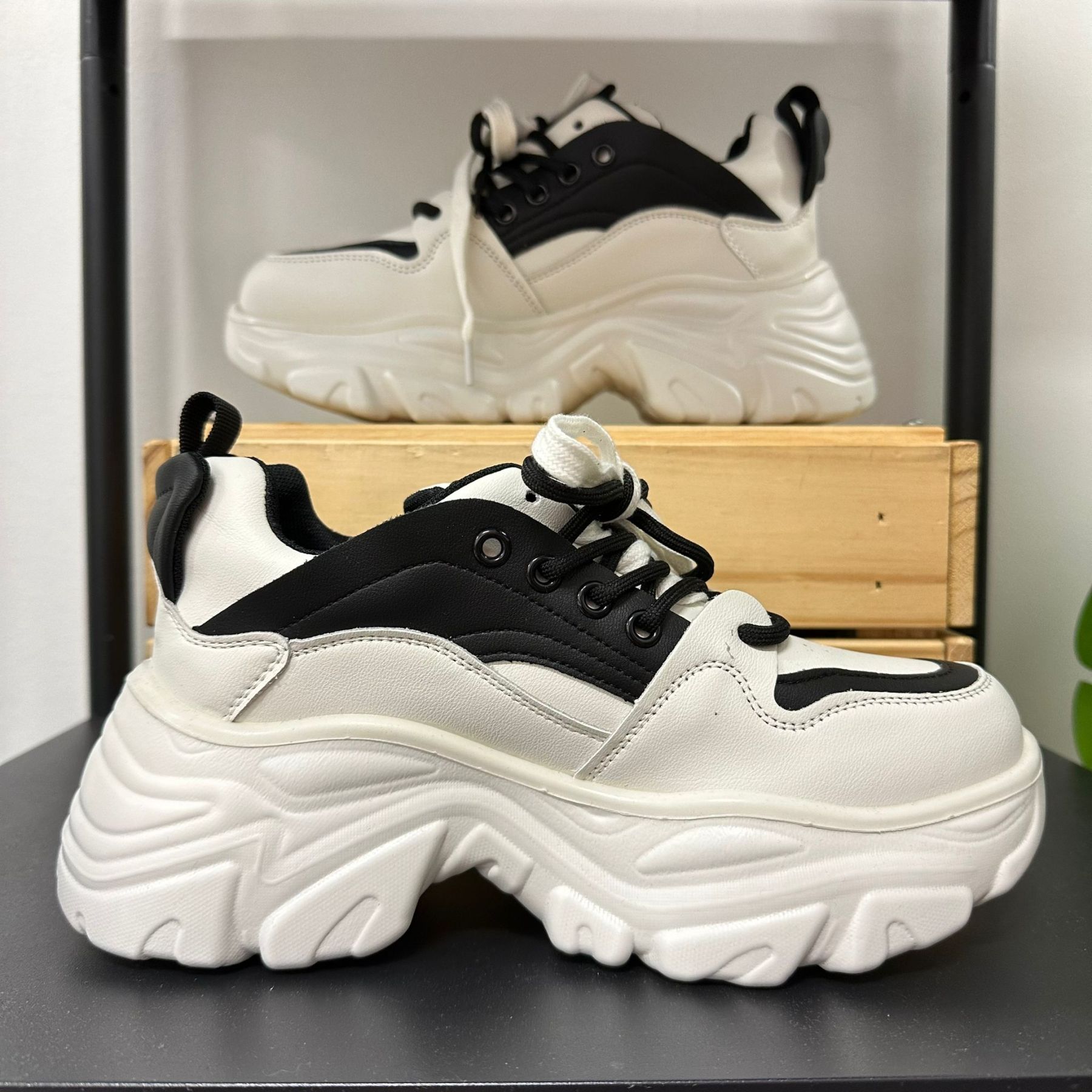 (D112)Shoe