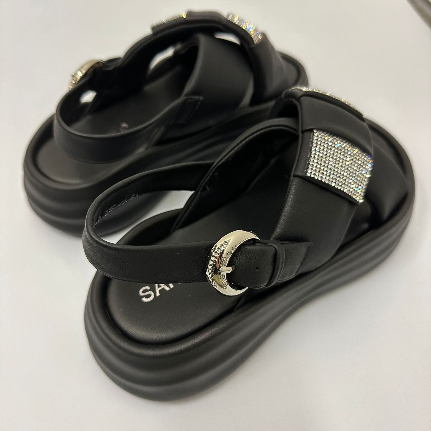 (D124)Shoe