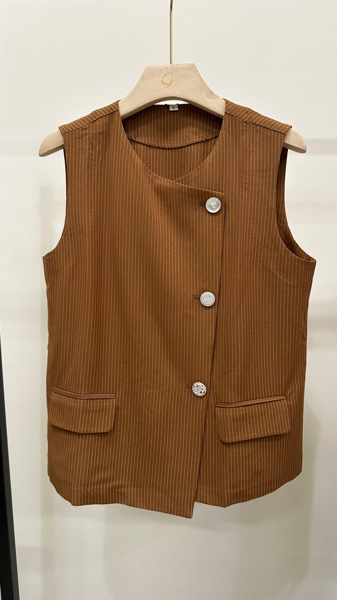 (D126)Striped Vest