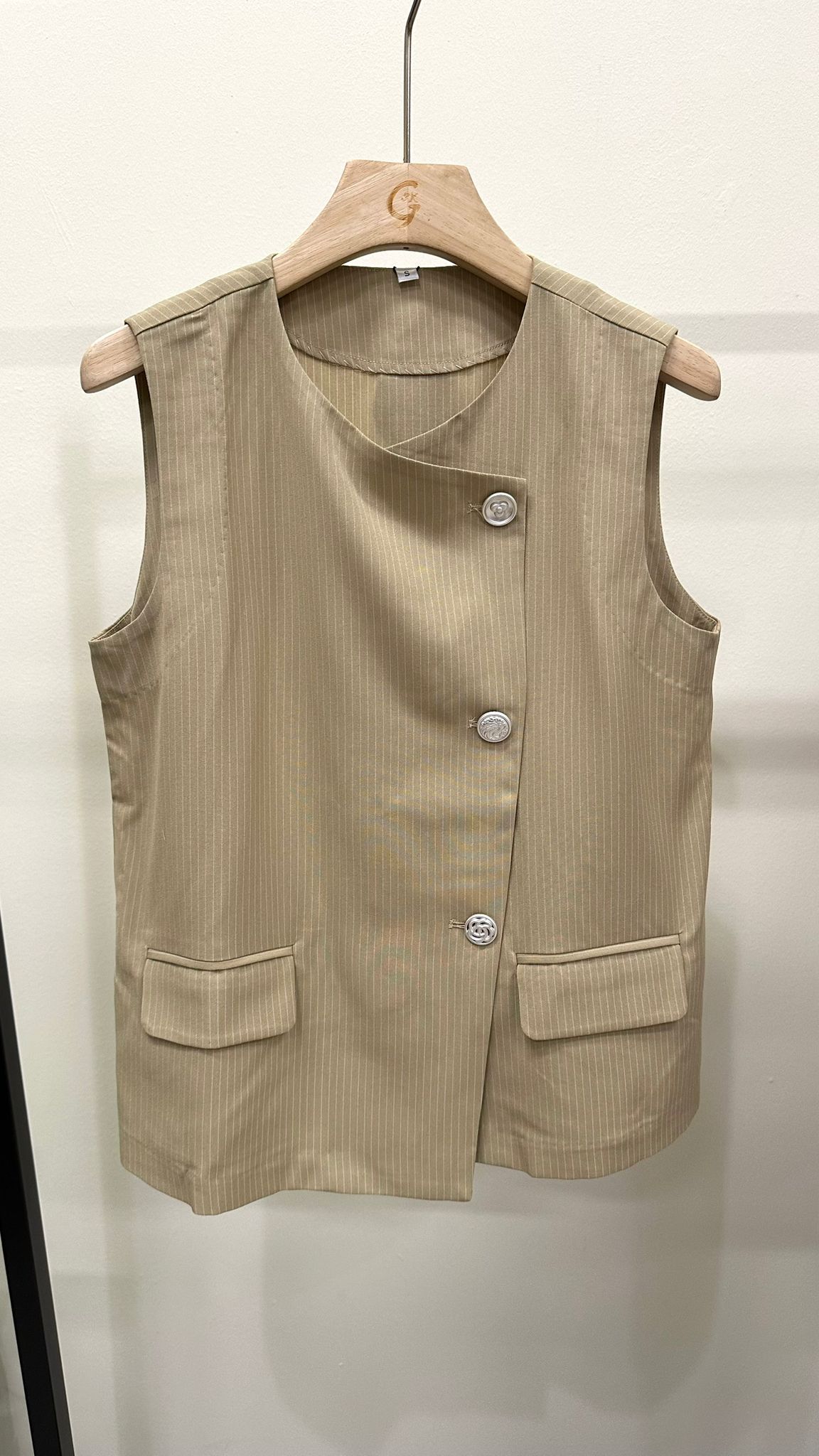 (D126)Striped Vest