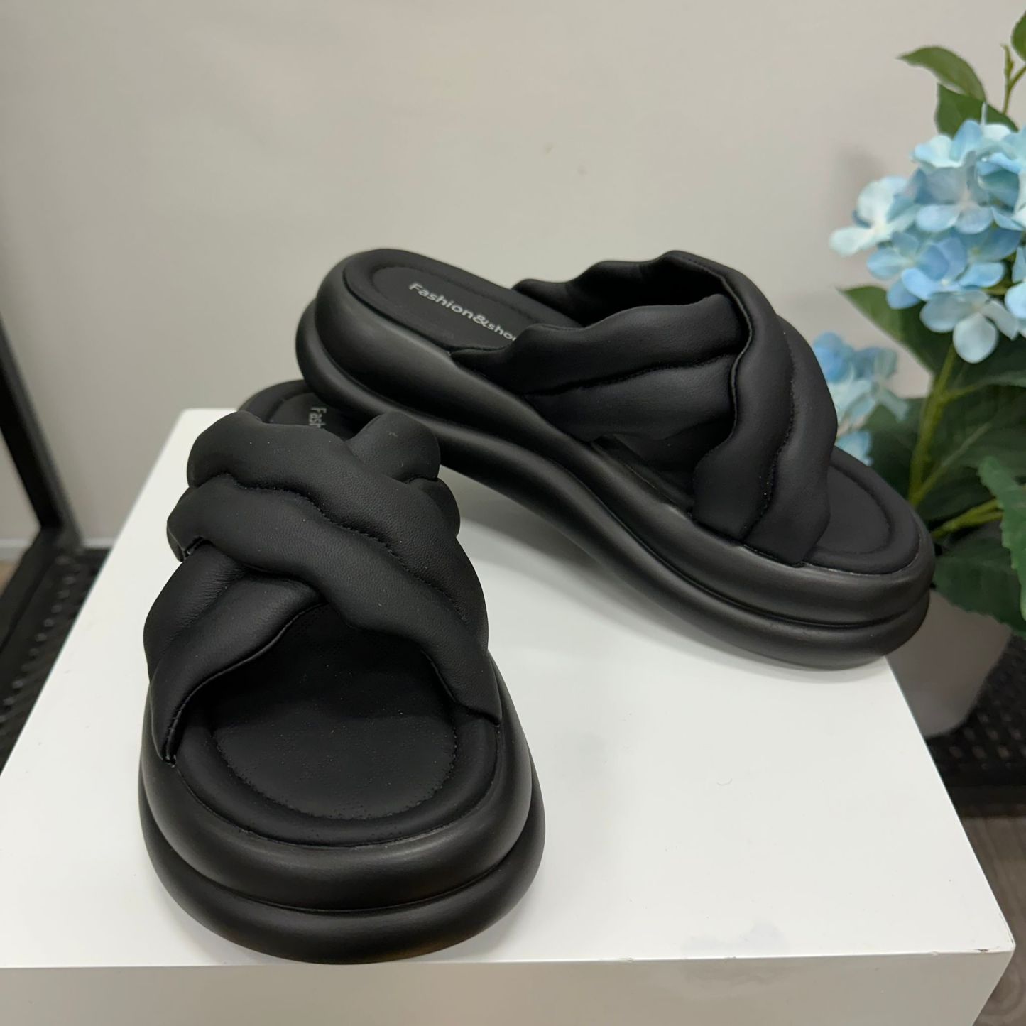 (D130)Shoe