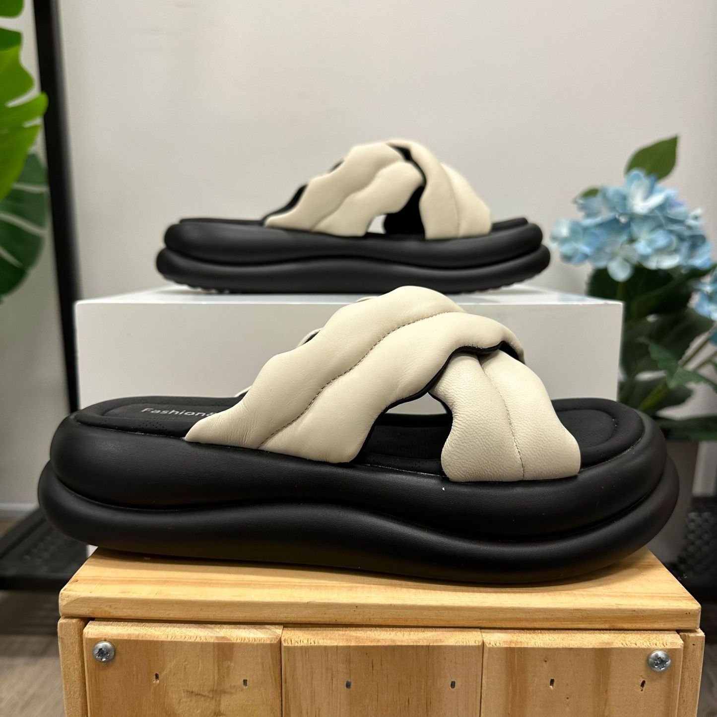 (D130)Shoe