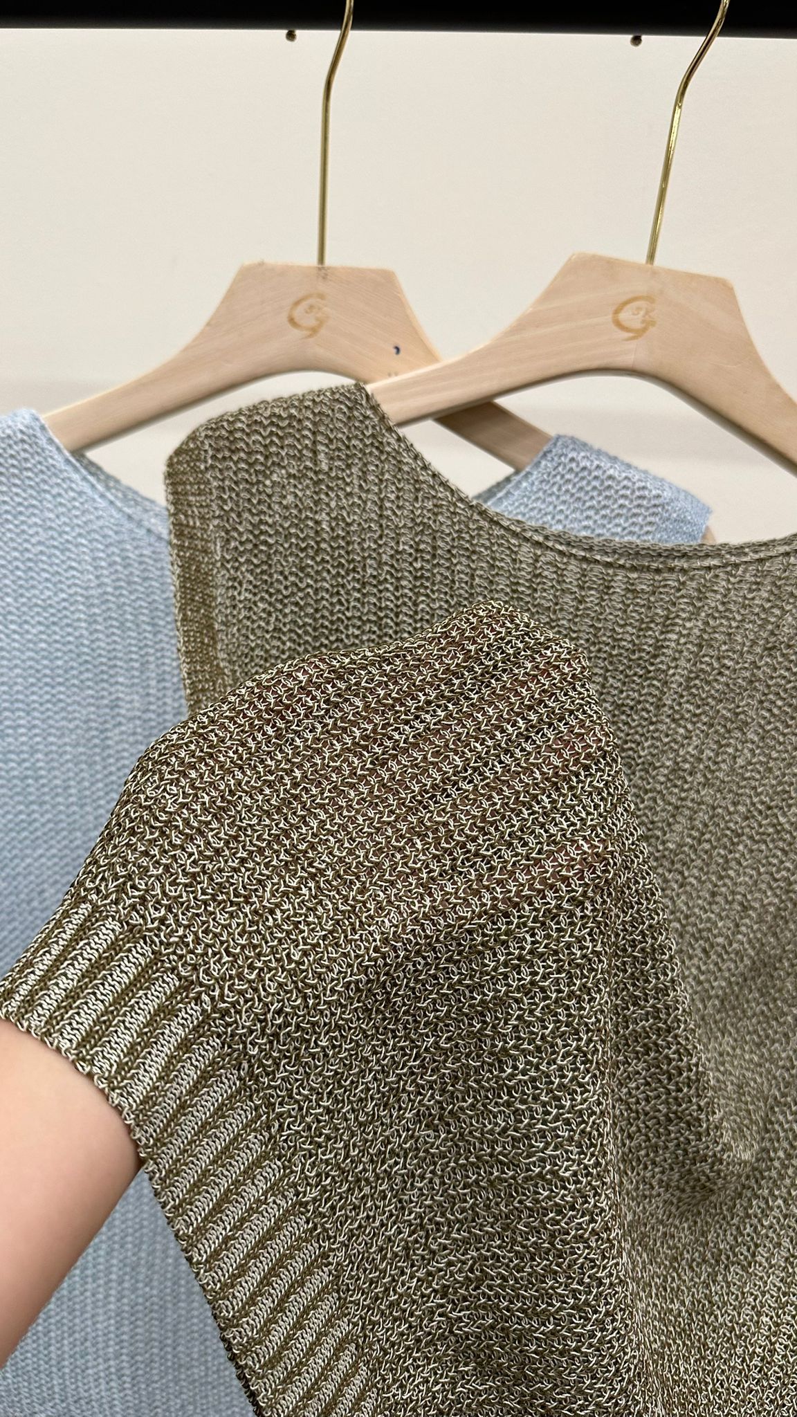 (D133)Knitted Vest