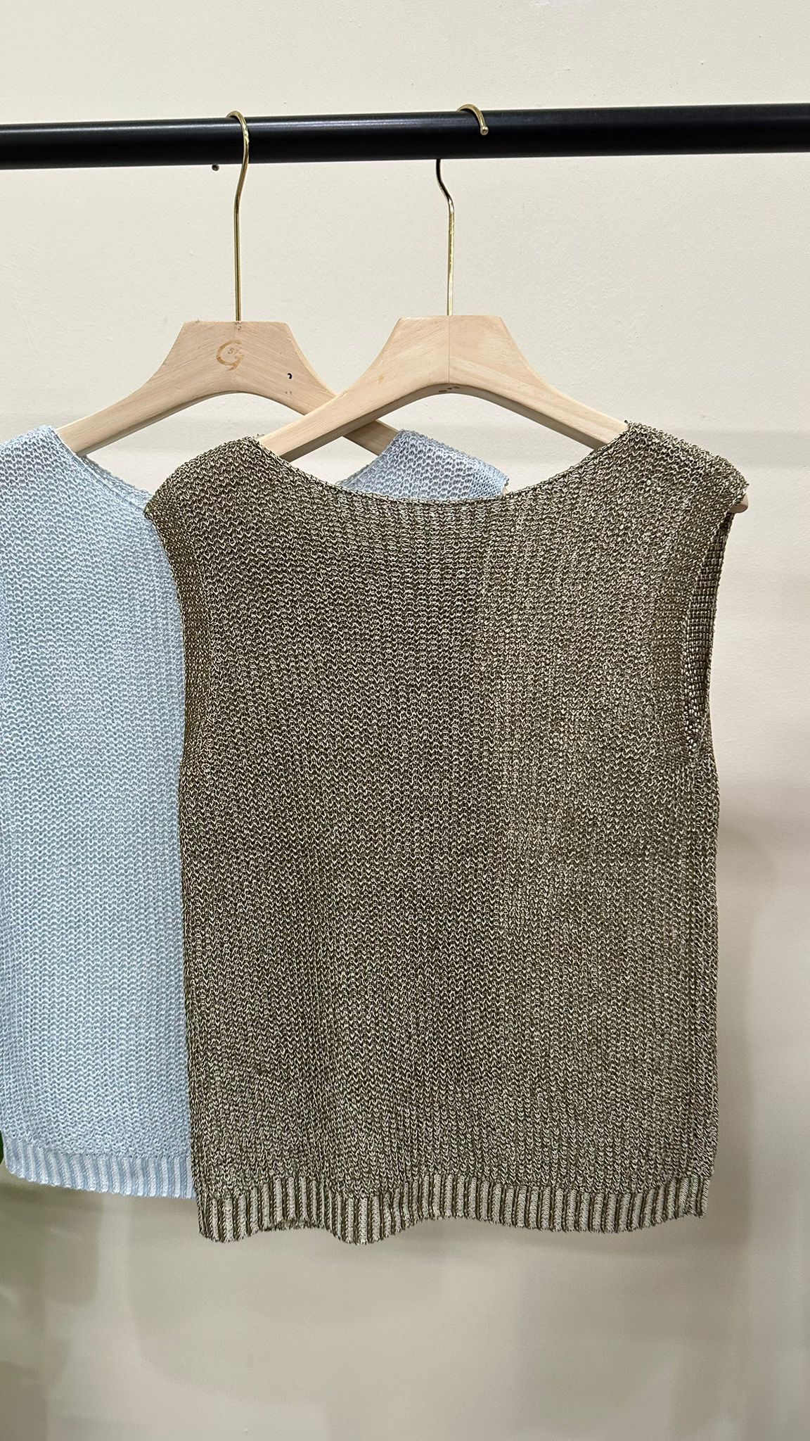 (D133)Knitted Vest