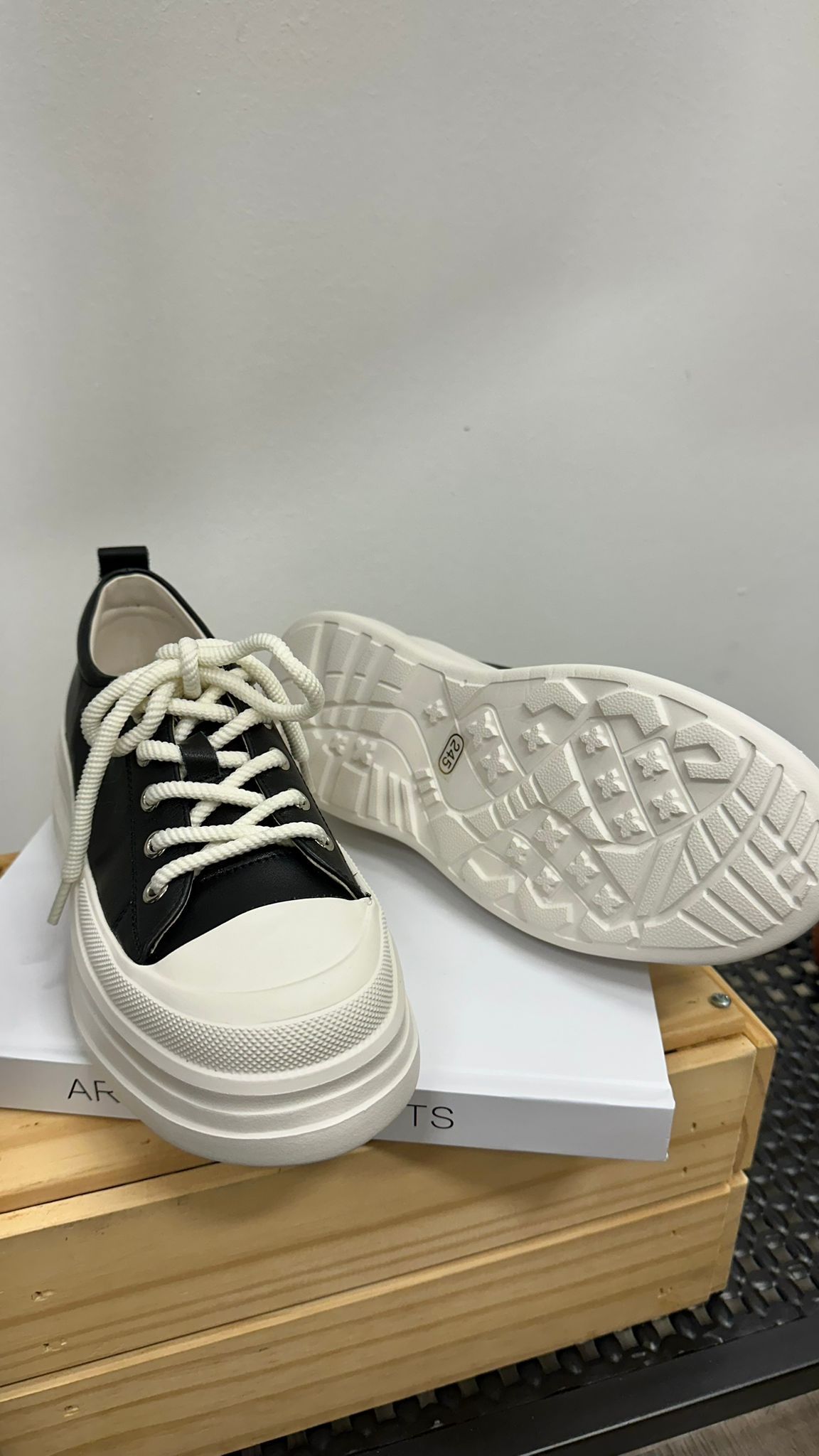 *PO 1-2MTHS* (D141)Sakura Shoe