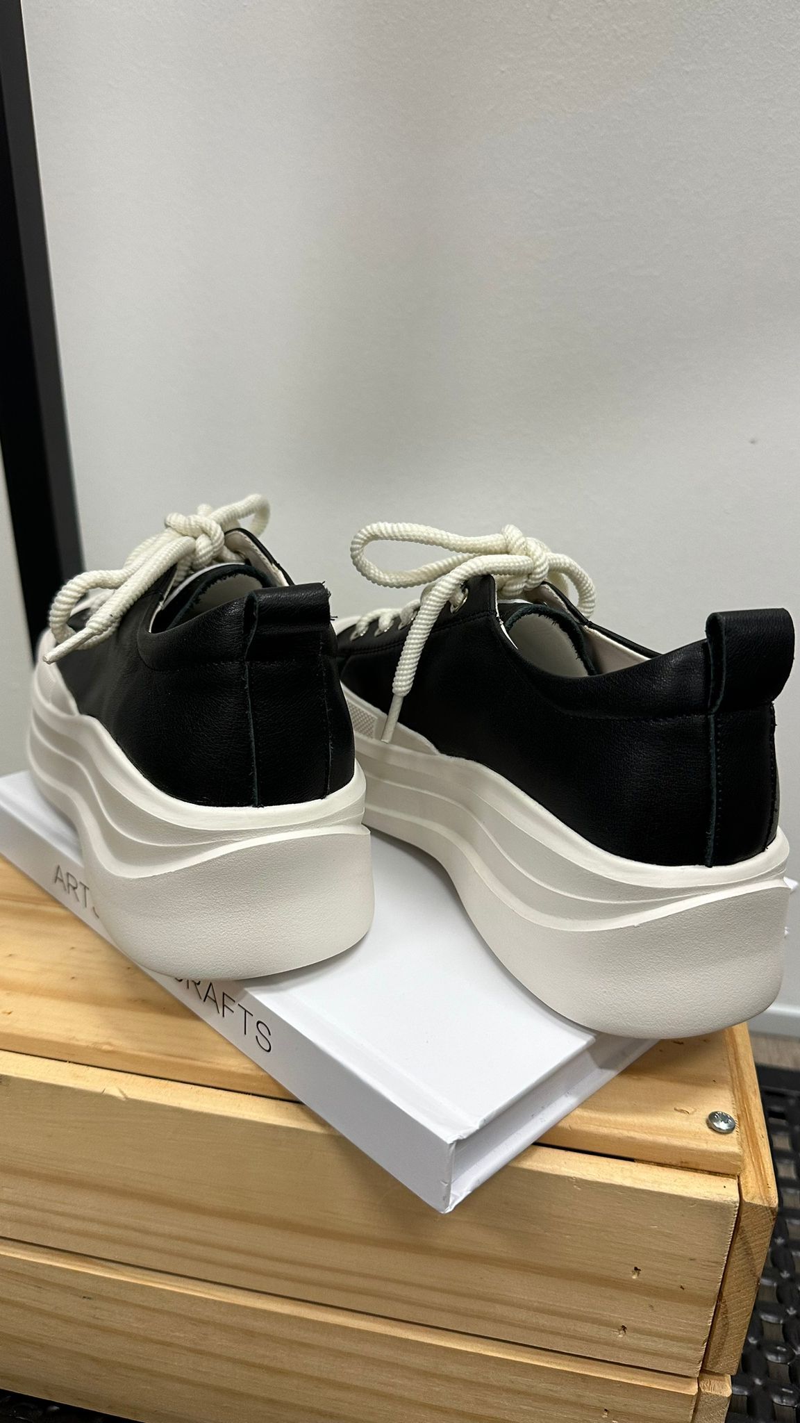 *PO 1-2MTHS* (D141)Sakura Shoe