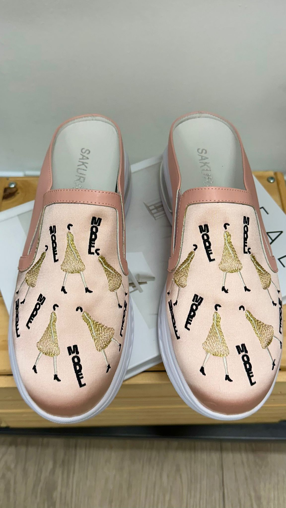 *PO 1-2MTHS* (D144)Sakura Shoe