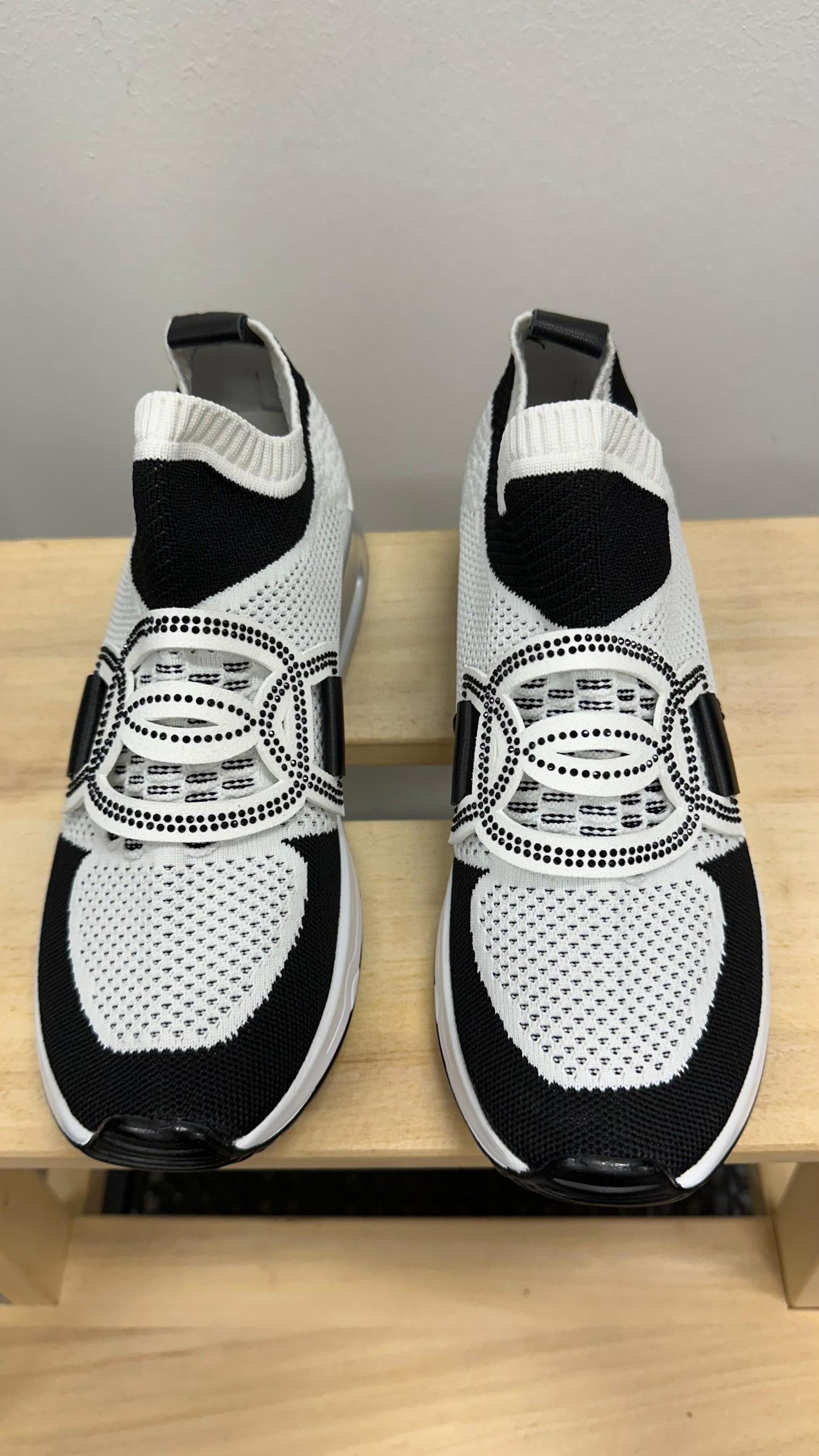 *PO 1-2MTHS* (D146)Sakura Shoe