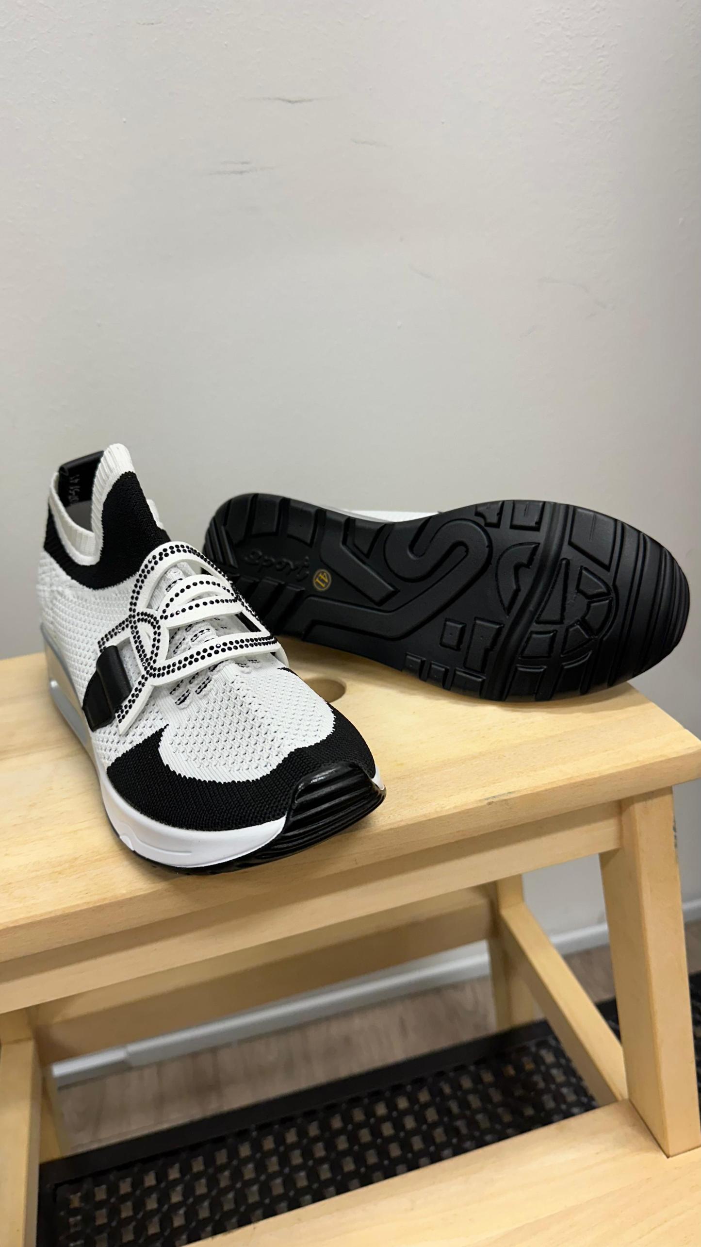 *PO 1-2MTHS* (D146)Sakura Shoe