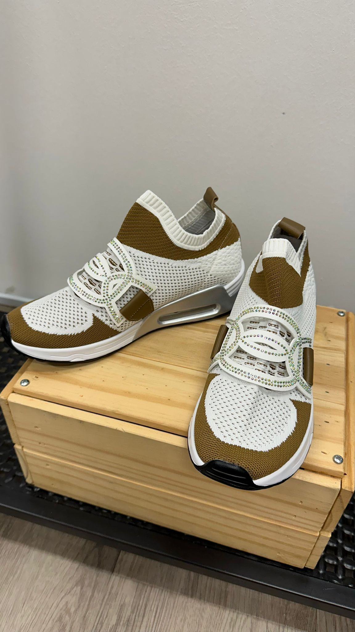 *PO 1-2MTHS* (D146)Sakura Shoe