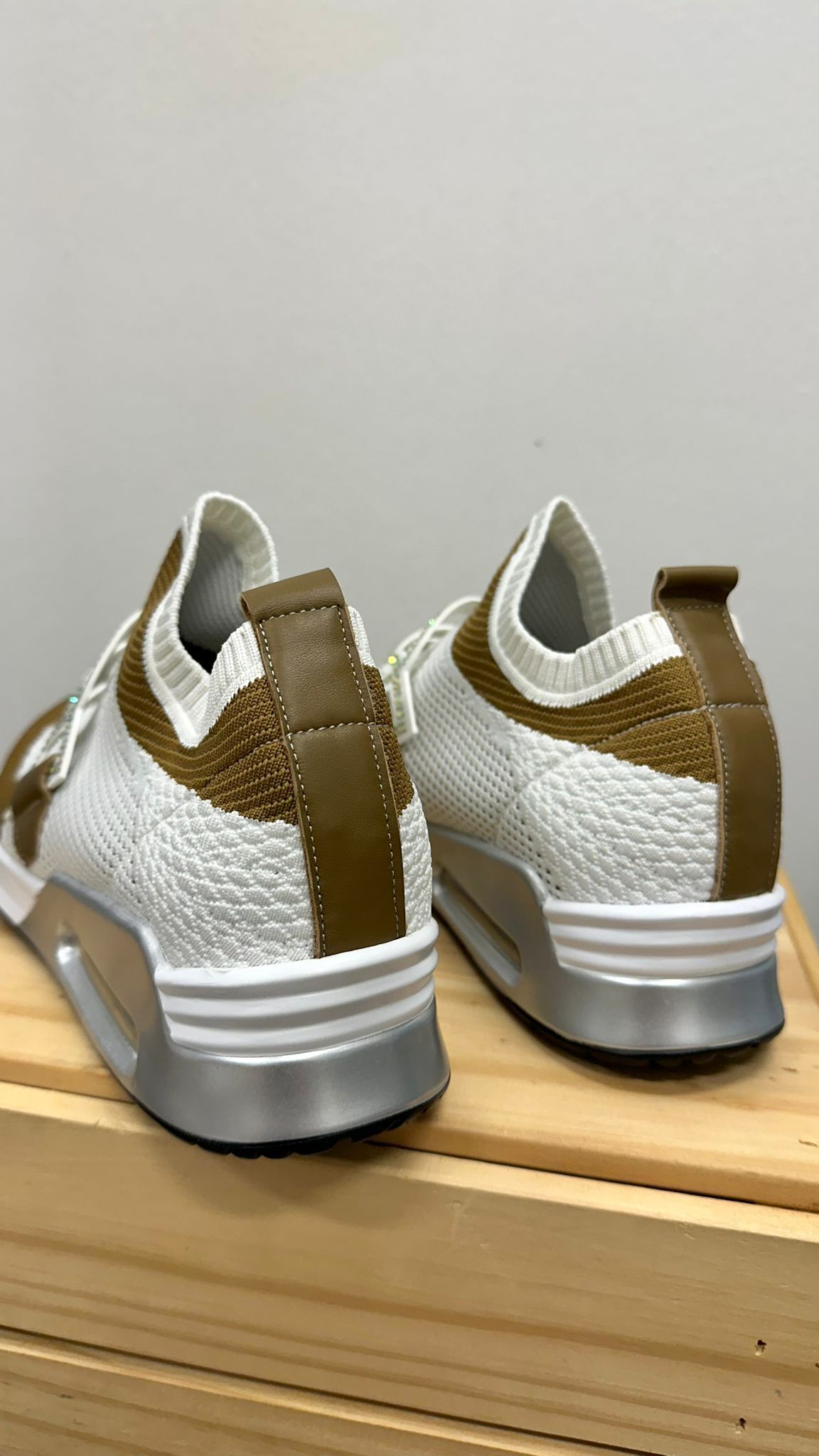 *PO 1-2MTHS* (D146)Sakura Shoe