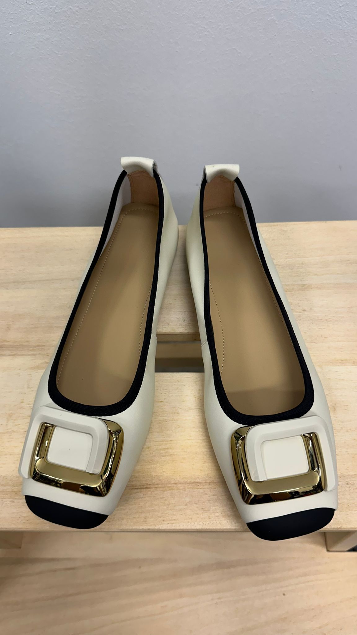 (D154)Sheep Leather Shoe