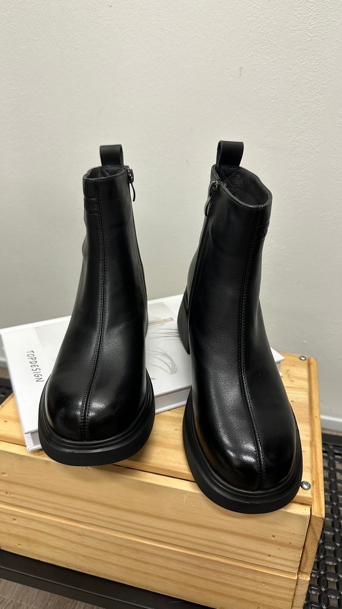 (D164)Boots Shoe