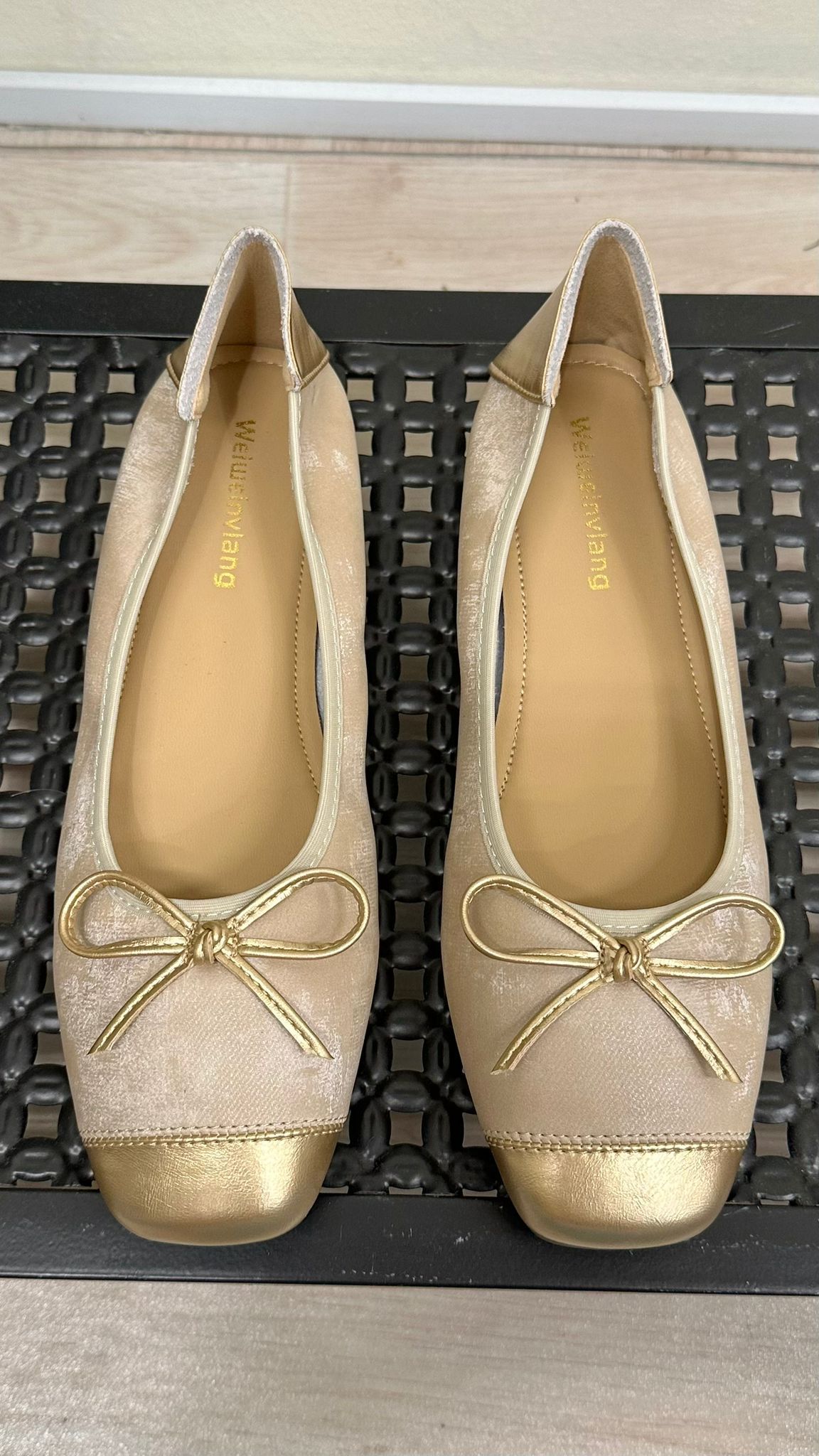 (D198)Shoe