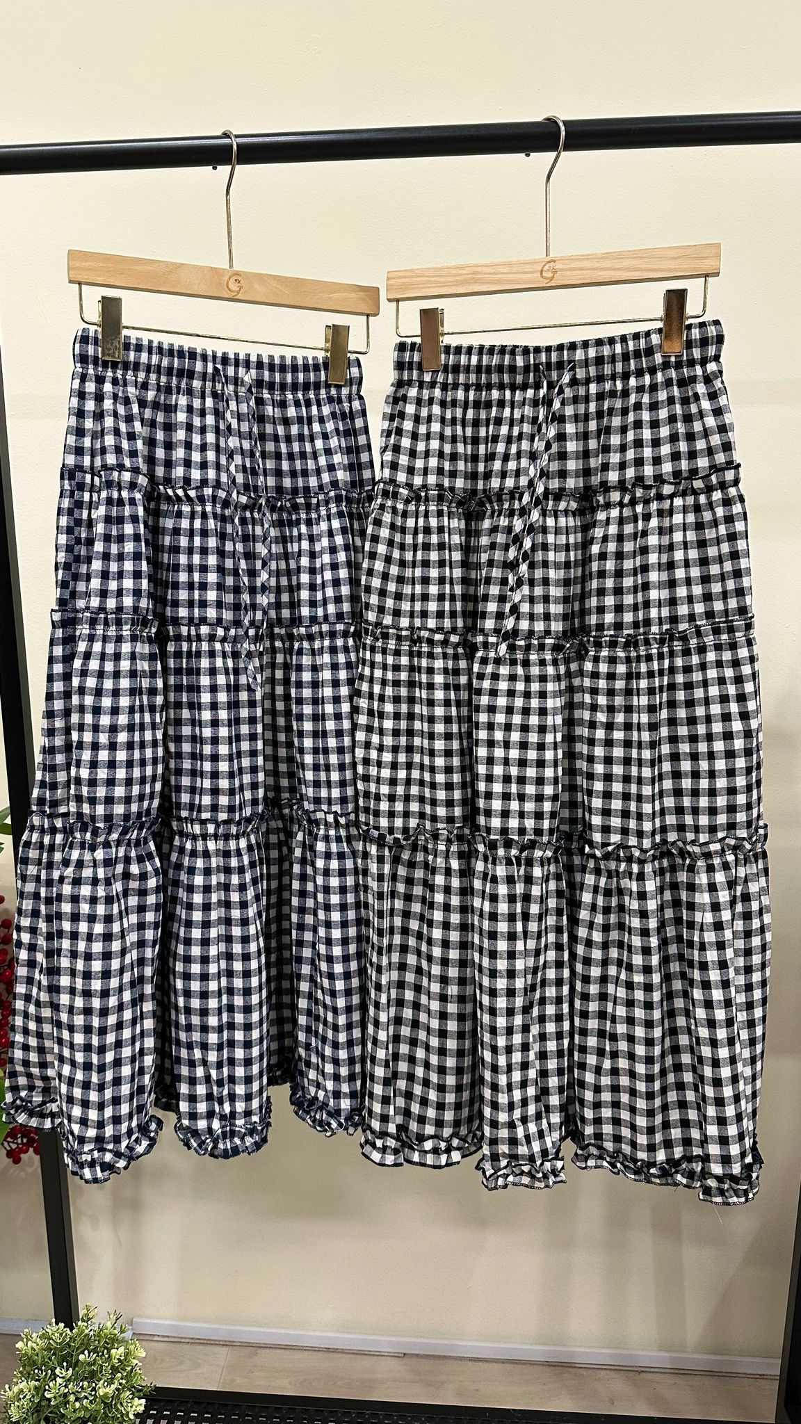 (D1983)Checkered Skirt