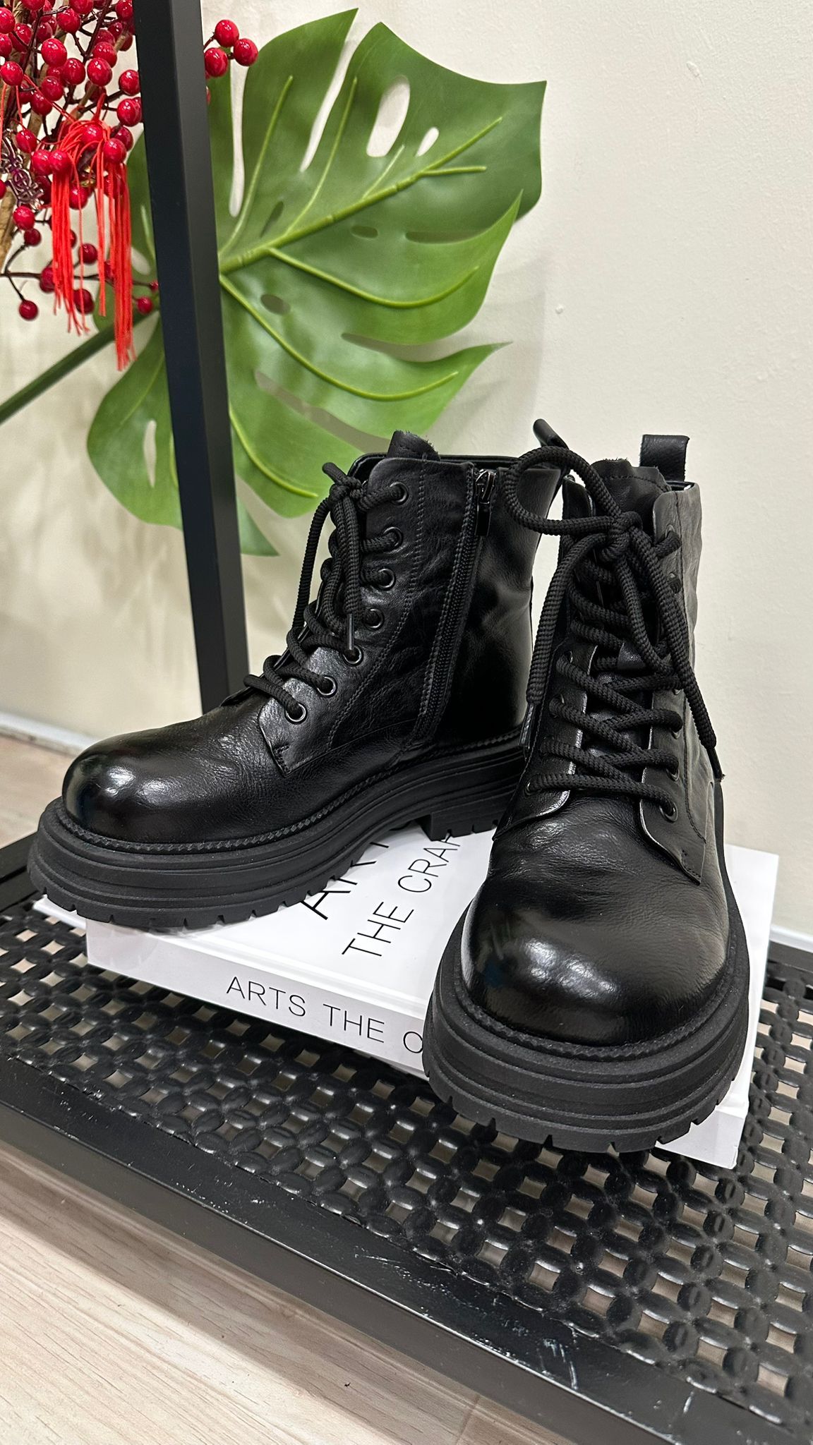 (D202)Boots Shoe