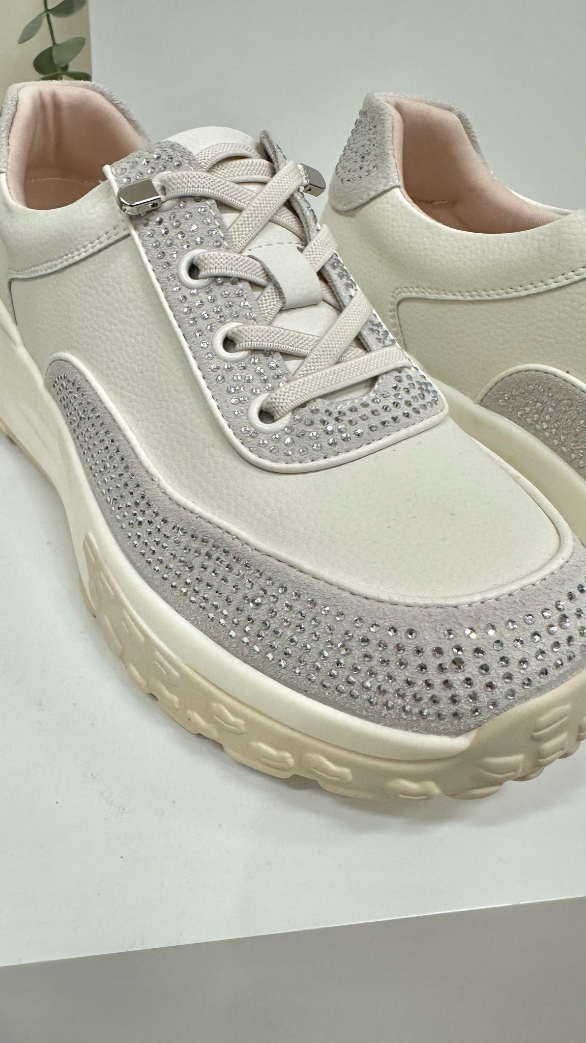 (D204)GSK Fashion Style Shoe