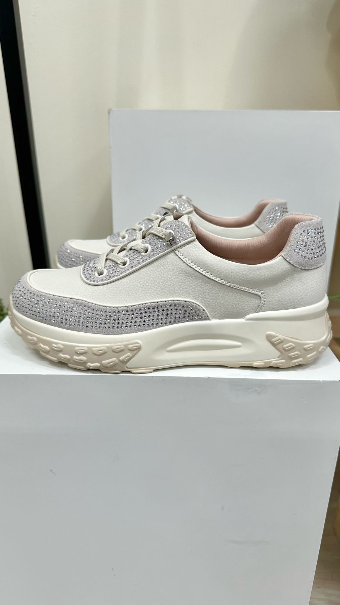 (D204)GSK Fashion Style Shoe