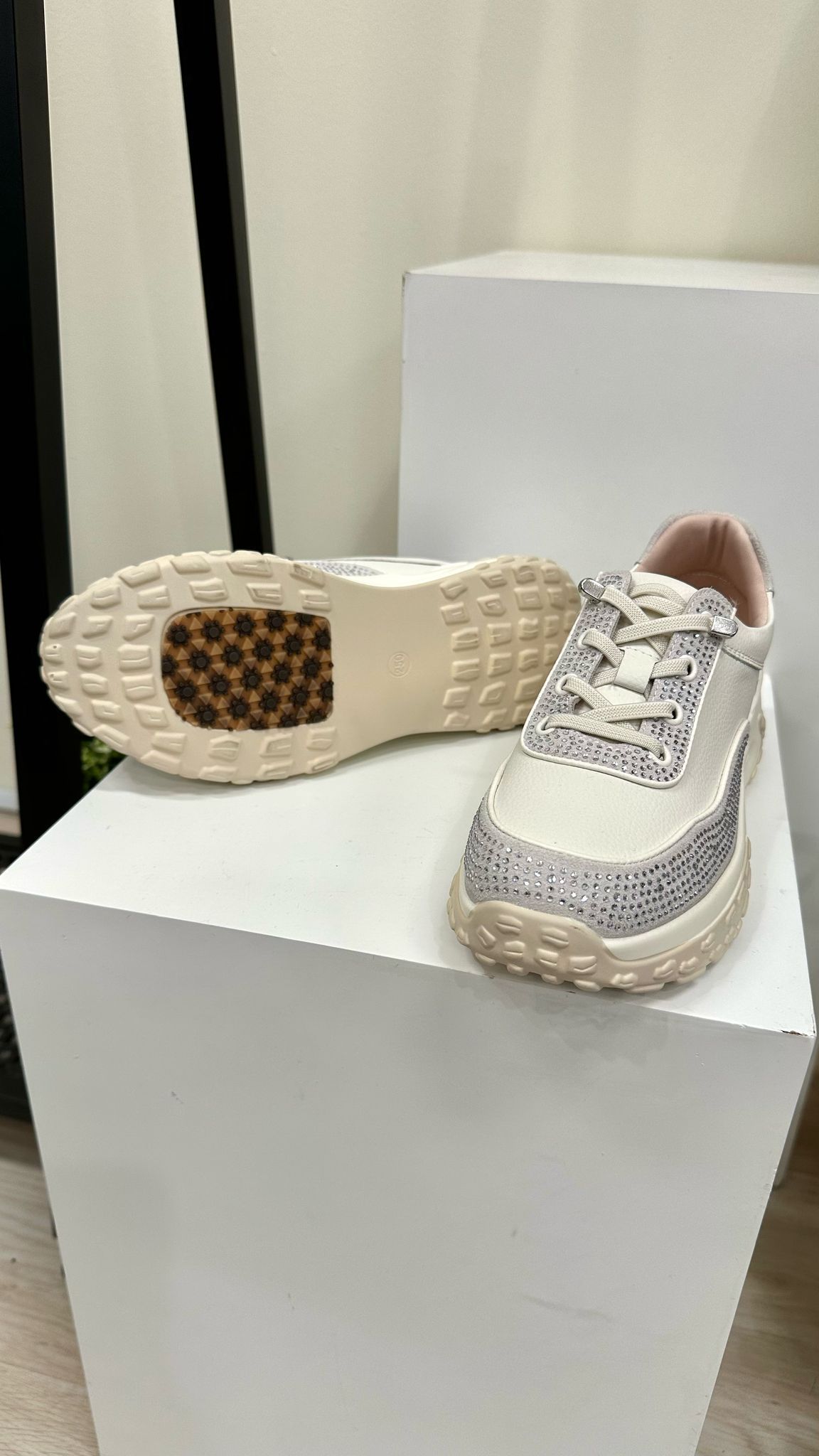 (D204)GSK Fashion Style Shoe