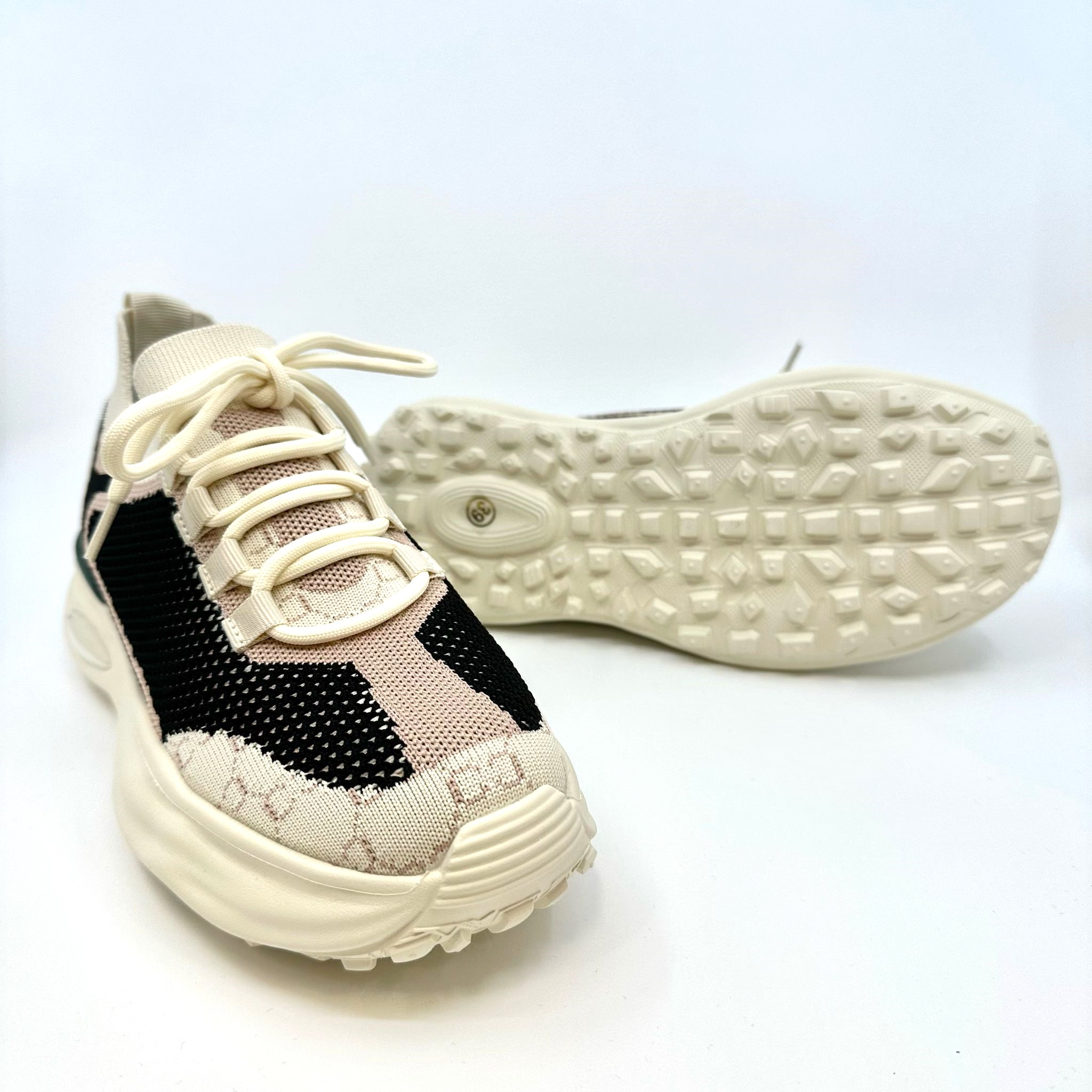 (D205)GSK Fashion Style Shoe