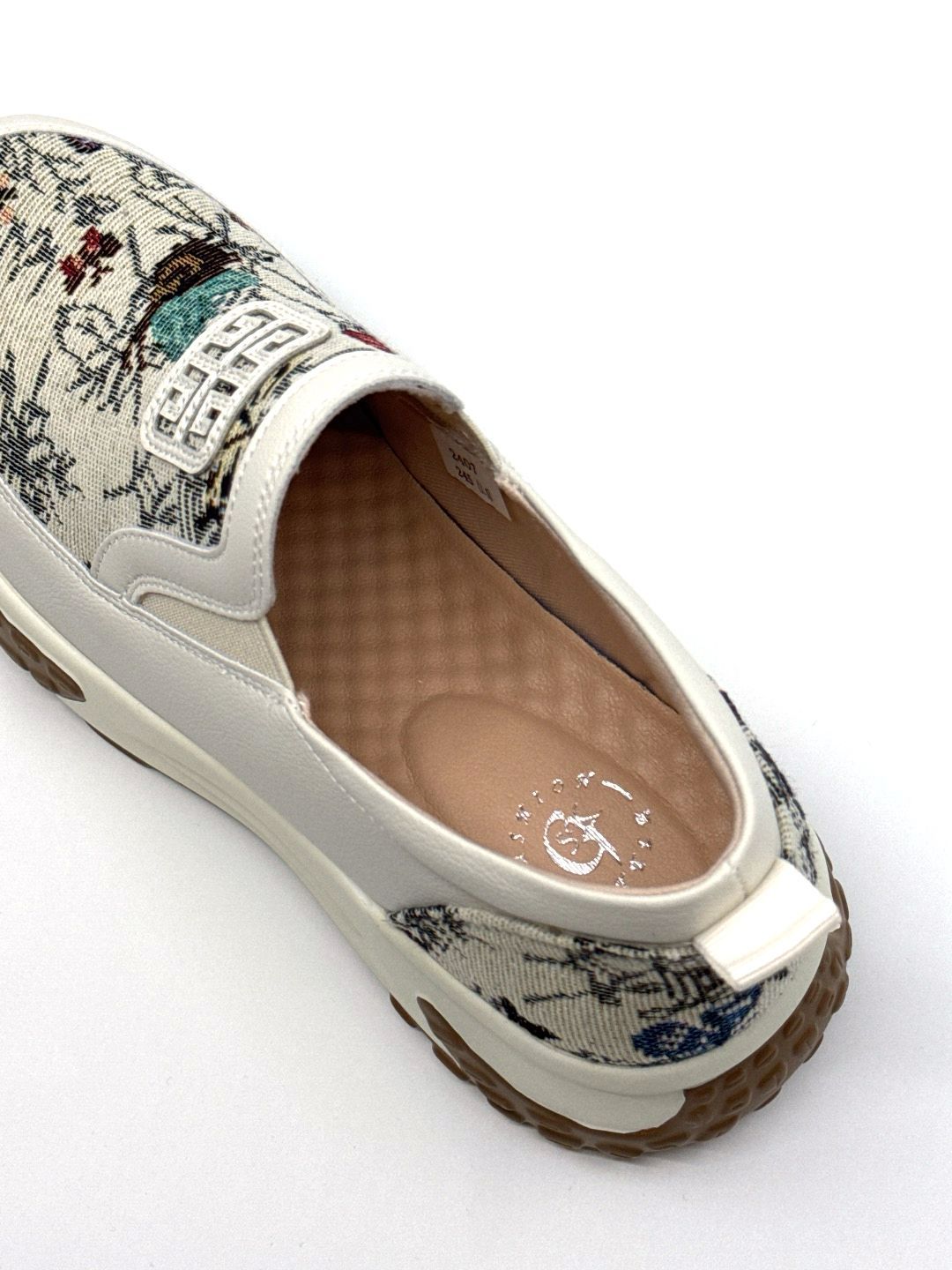(D210)GSK Fashion Style Shoe