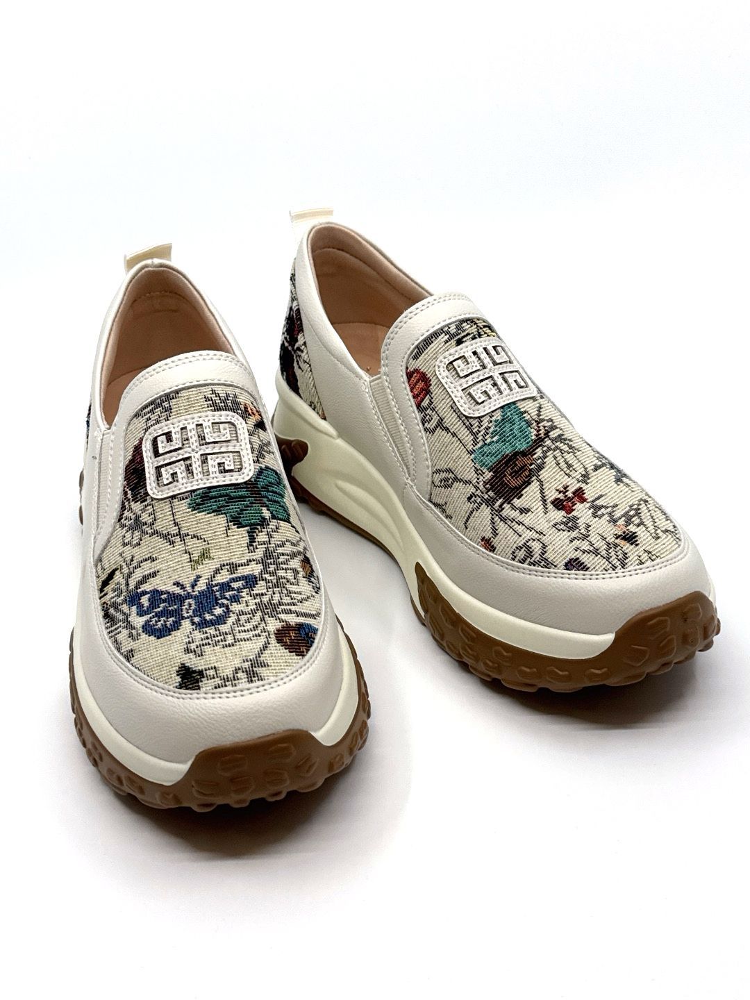 (D210)GSK Fashion Style Shoe