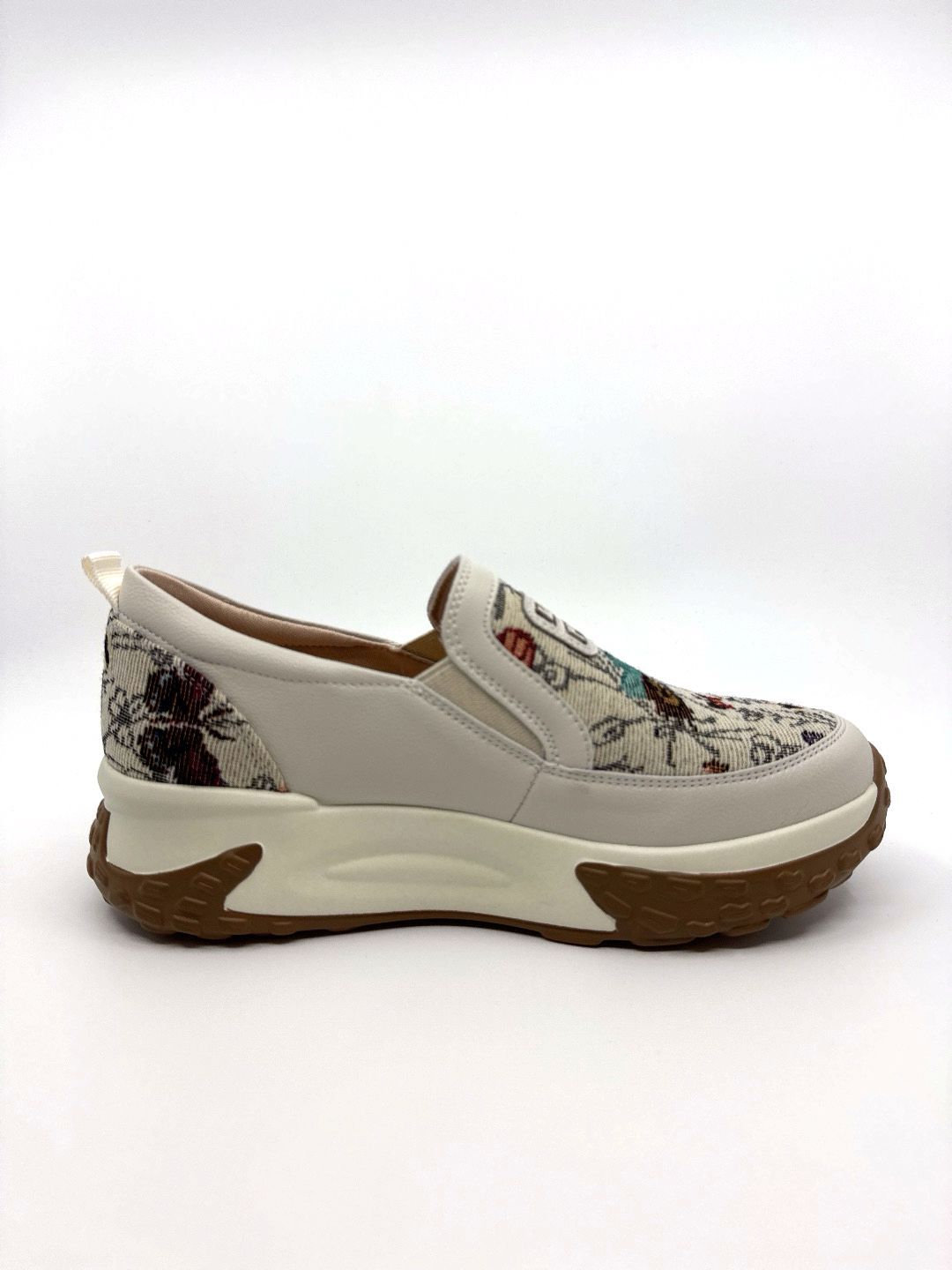 (D210)GSK Fashion Style Shoe