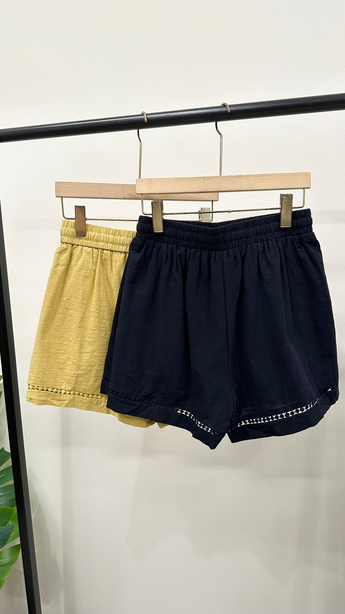 (D2100)Shorts