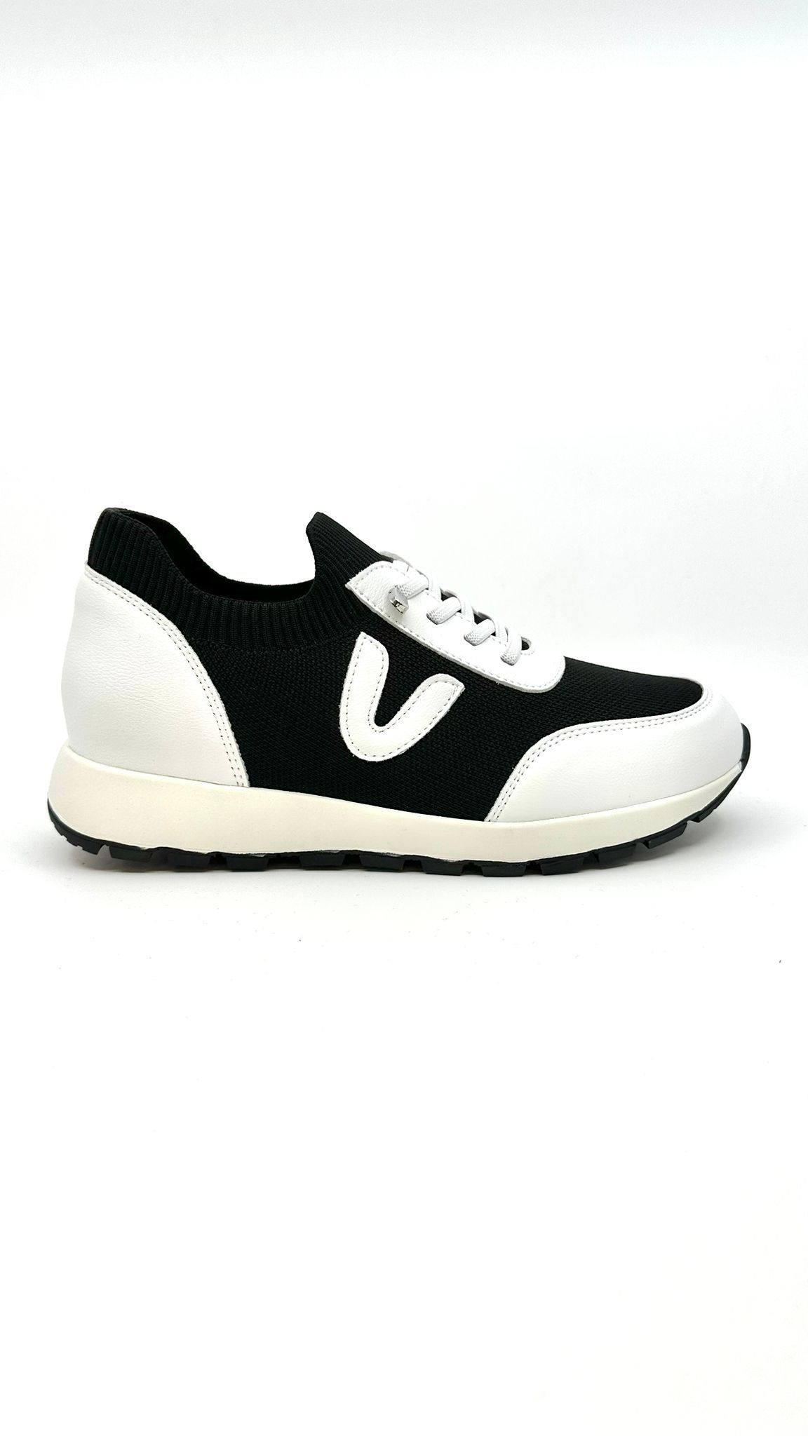 (D223)GSK Fashion Style Shoe