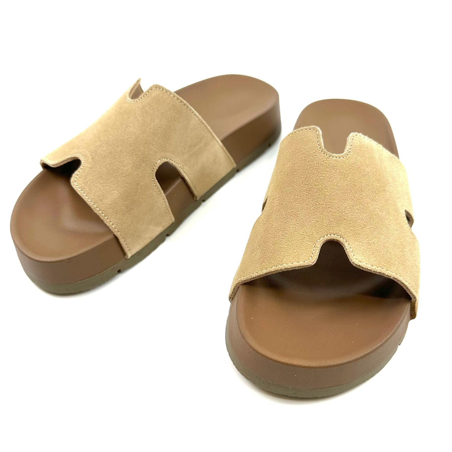 (D225)Sandals