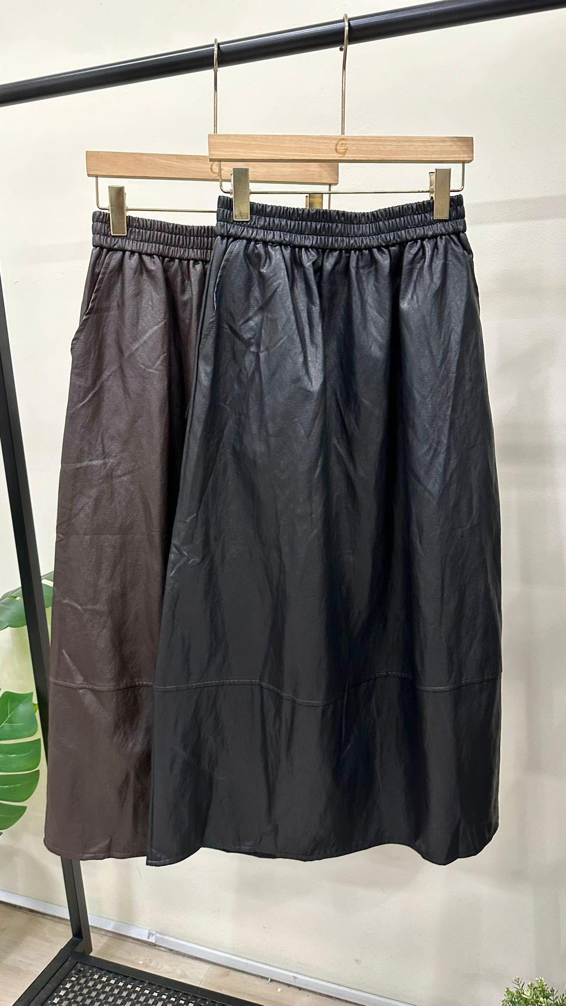 (D2395)Leather Skirt